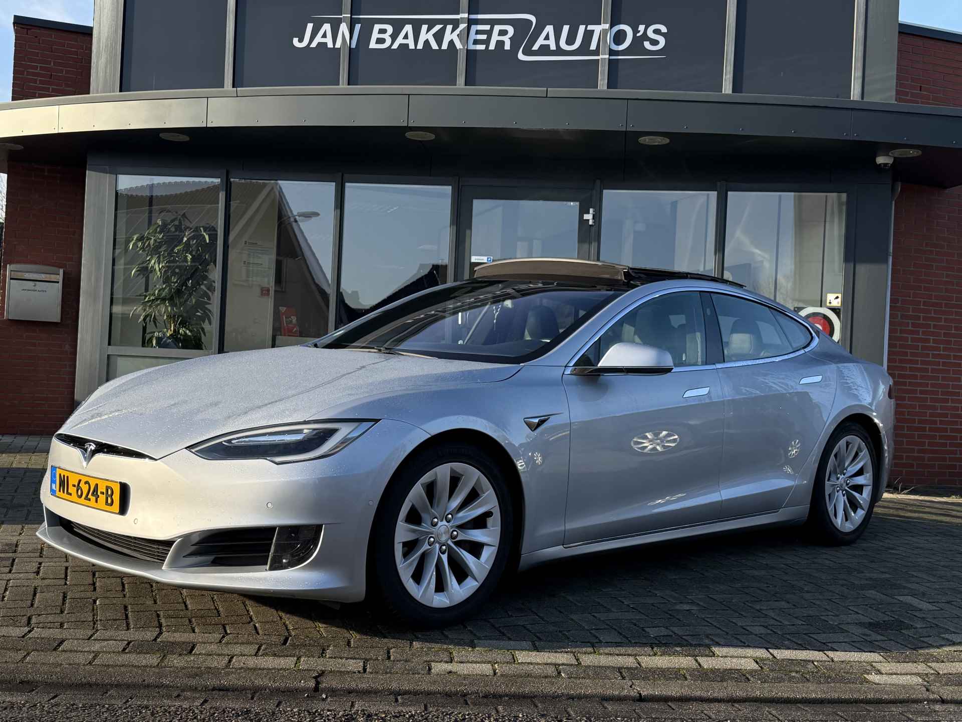 Tesla Model S