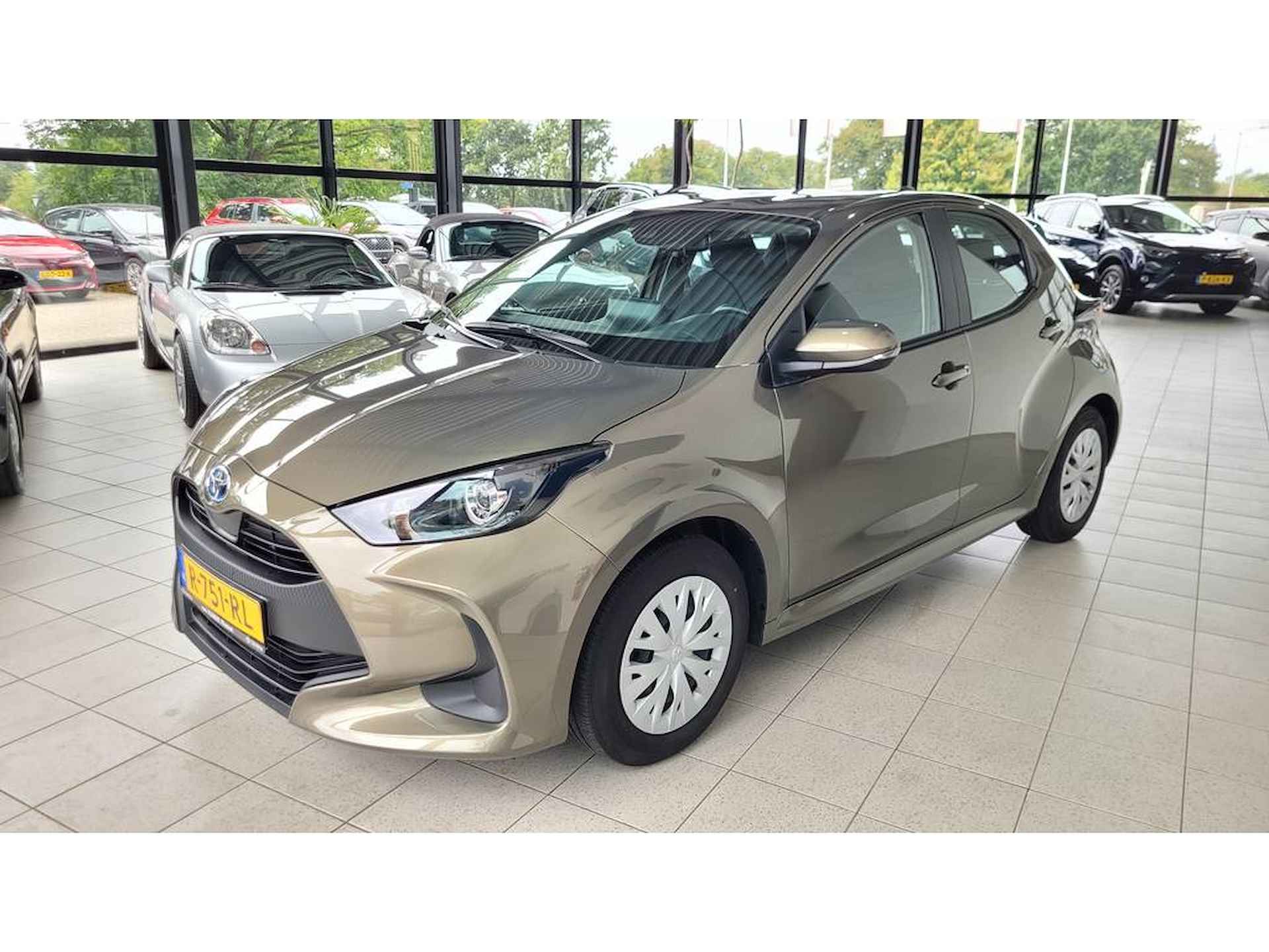 Toyota Yaris 1.5 Hybrid Active Trekhaak Apple-carplay Camera - 4/16