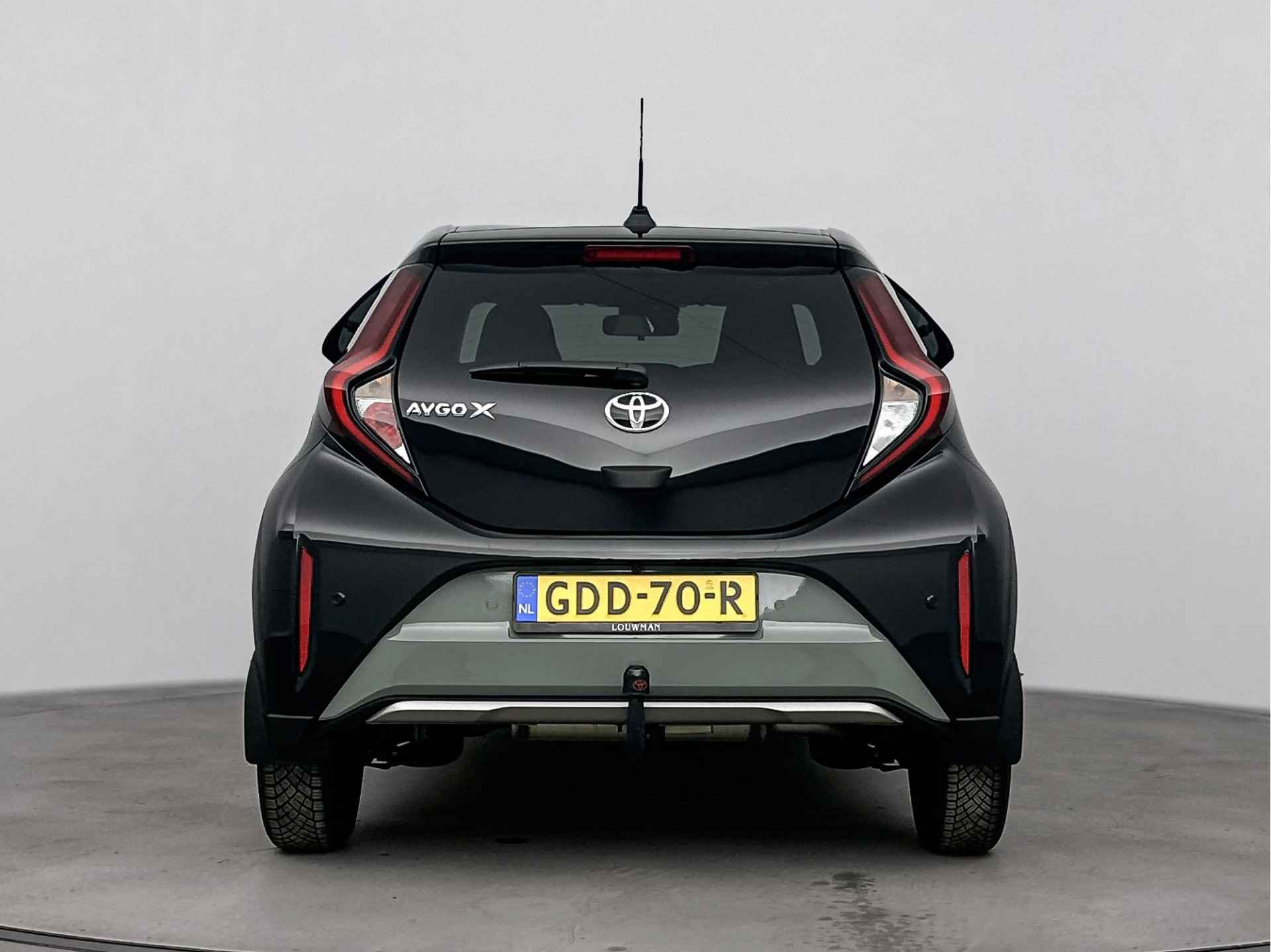 Toyota Aygo X 1.0 VVT-i S-CVT Envy | Trekhaak | Navigatie | LM velgen | Cruise Control Adaptief | Draadloze telefoonlader | Parkeersensoren | - 28/41