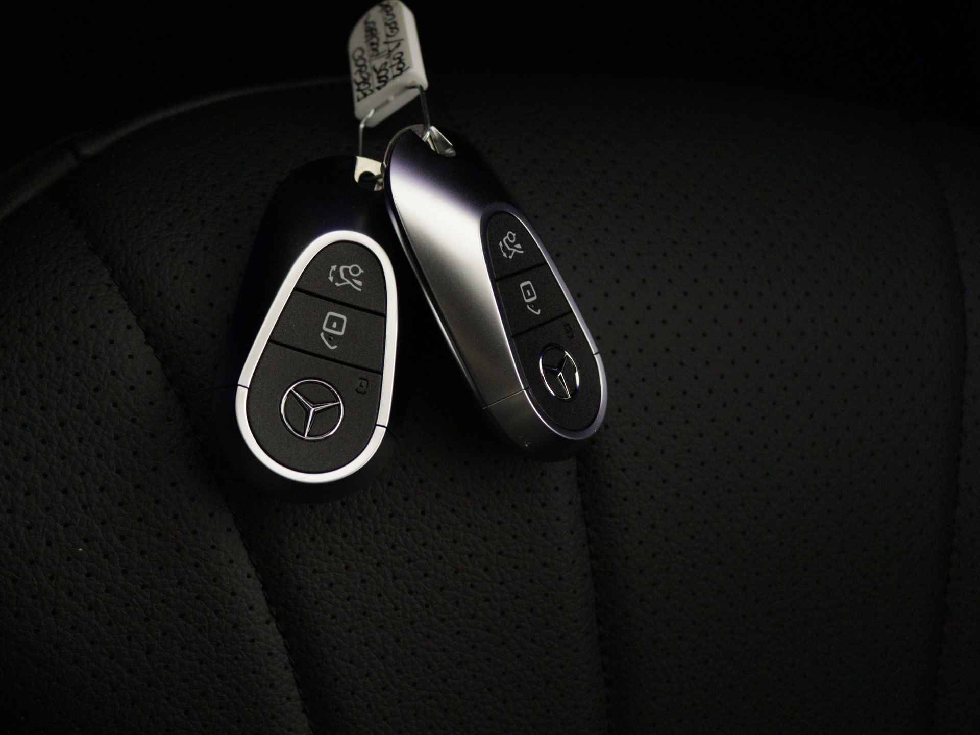 Mercedes-Benz EQE 300 Business Edition 89 kWh | KEYLESS GO-pakket | Parkeerpakket met achteruitrijcamera | Rijassistentiepakket | USB-pakket Plus | GUARD 360 ° Vehicle protection | Dodehoekassistent | - 11/36