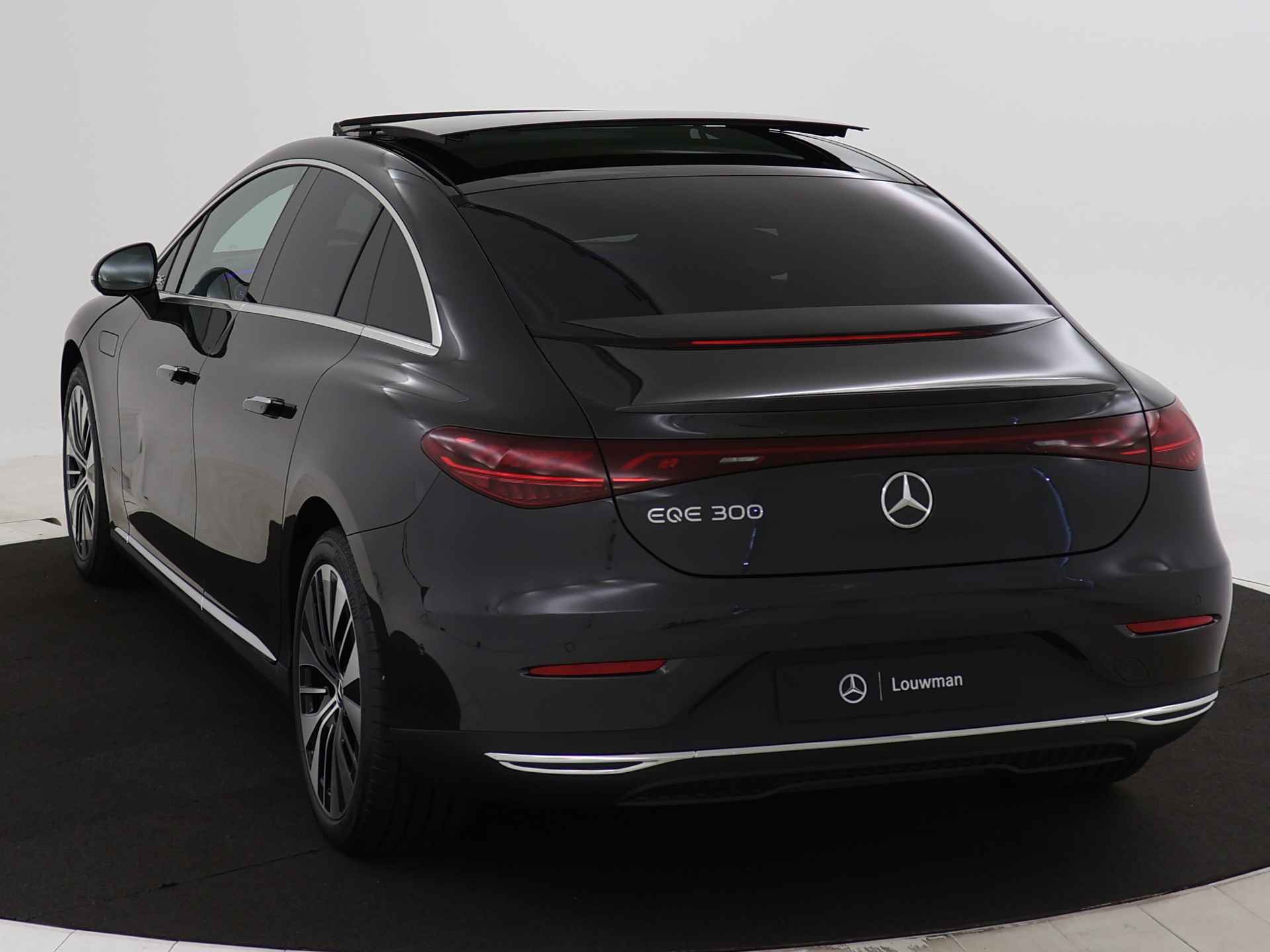 Mercedes-Benz EQE 300 Business Edition 89 kWh | KEYLESS GO-pakket | Parkeerpakket met achteruitrijcamera | Rijassistentiepakket | USB-pakket Plus | GUARD 360 ° Vehicle protection | Dodehoekassistent | - 13/36