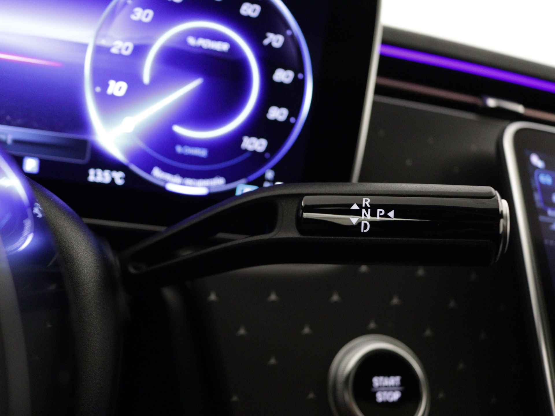 Mercedes-Benz EQE 300 Business Edition 89 kWh | KEYLESS GO-pakket | Parkeerpakket met achteruitrijcamera | Rijassistentiepakket | USB-pakket Plus | GUARD 360 ° Vehicle protection | Dodehoekassistent | - 17/36