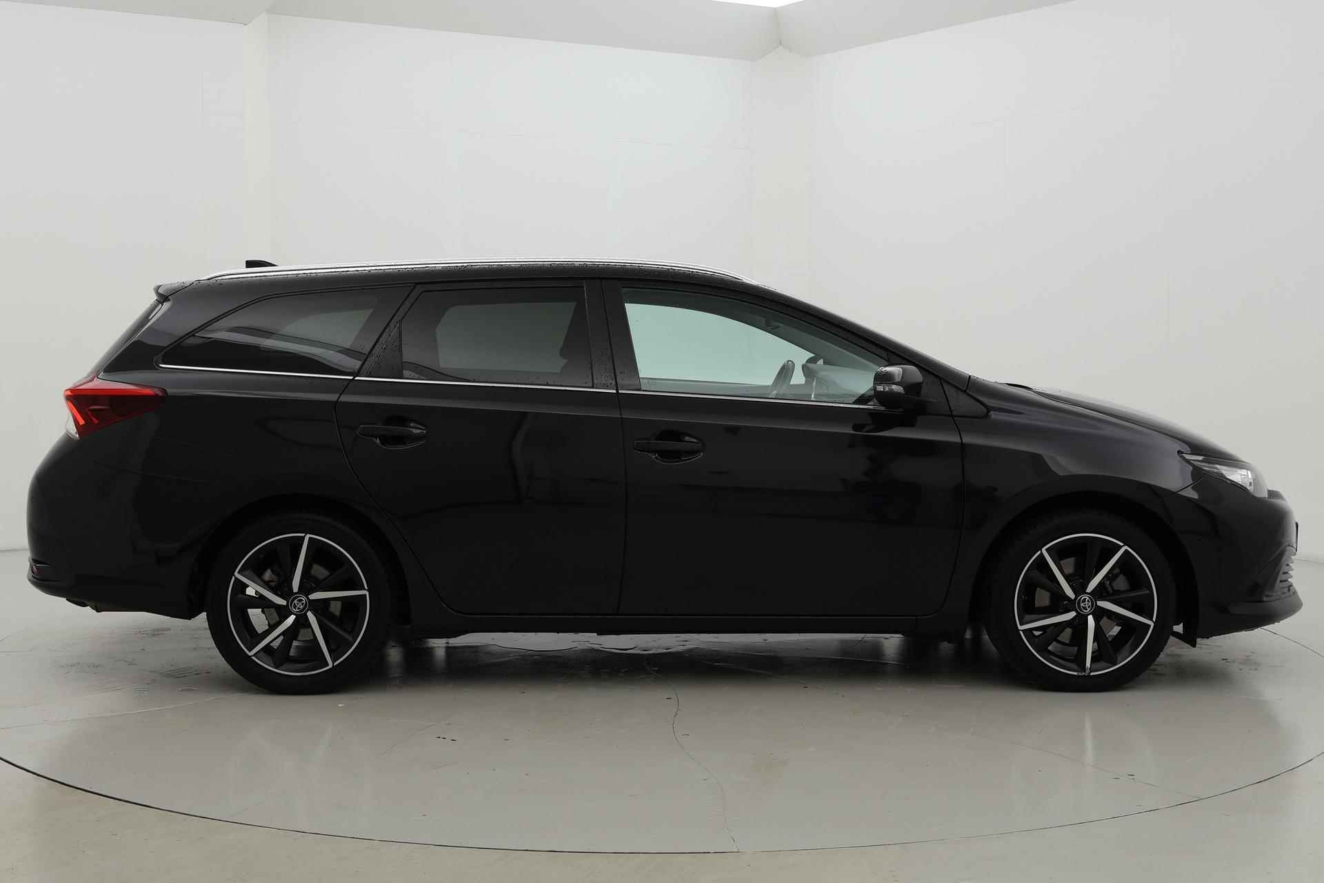 Toyota Auris Touring Sports 1.8 Hybrid Dynamic Ultimate - 22/34