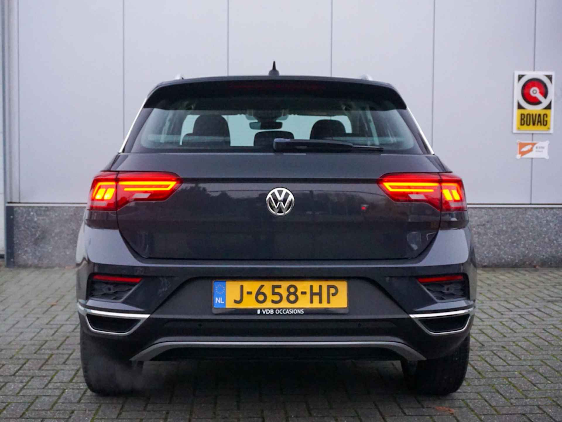 Volkswagen T-Roc 1.5 TSI Style Bns Virtual Cockpit | Elek. Klep | CarPlay | NAP | - 6/29