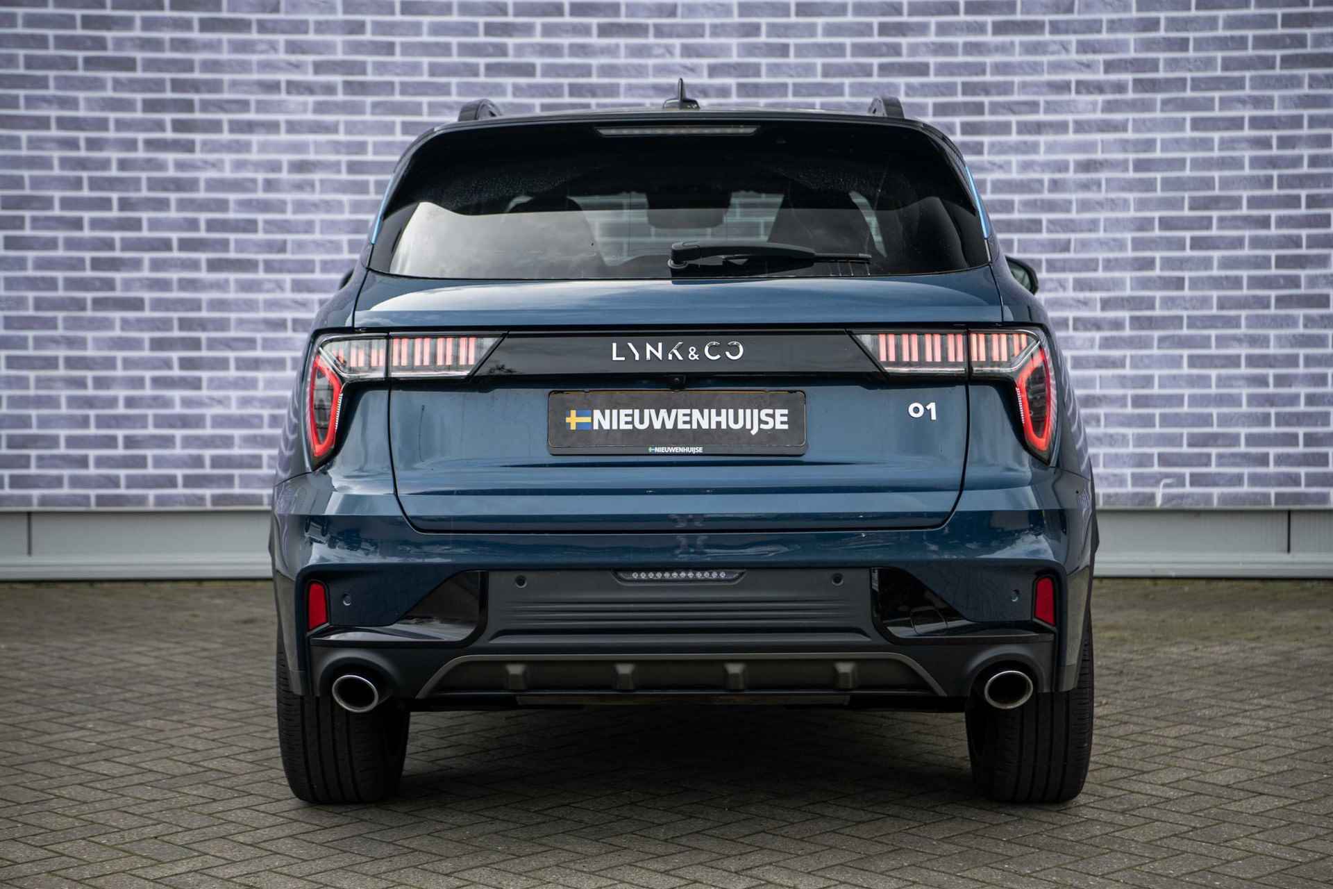 Lynk & Co 01 1.5 | Private lease all in vanaf €489,- p/m  | 360 Camera | Panoramadak | Parkeercamera | Parkeersensoren voor + achter | Adaptive cruise control | - 12/40