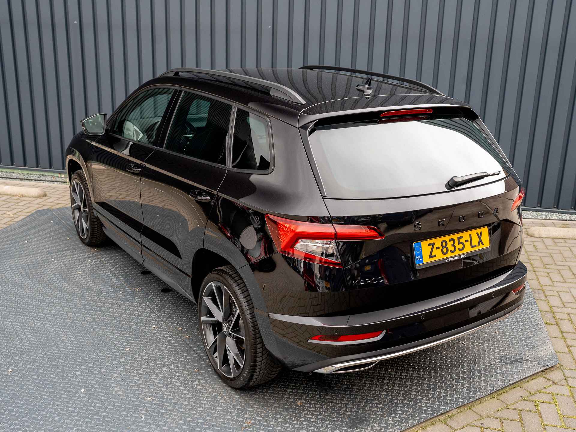 Škoda Karoq 1.5 TSI ACT 150Pk Sportline Business | 19" | Stoelverw. V&A | Keyless | Camera Prijs Rijklaar!! - 36/45