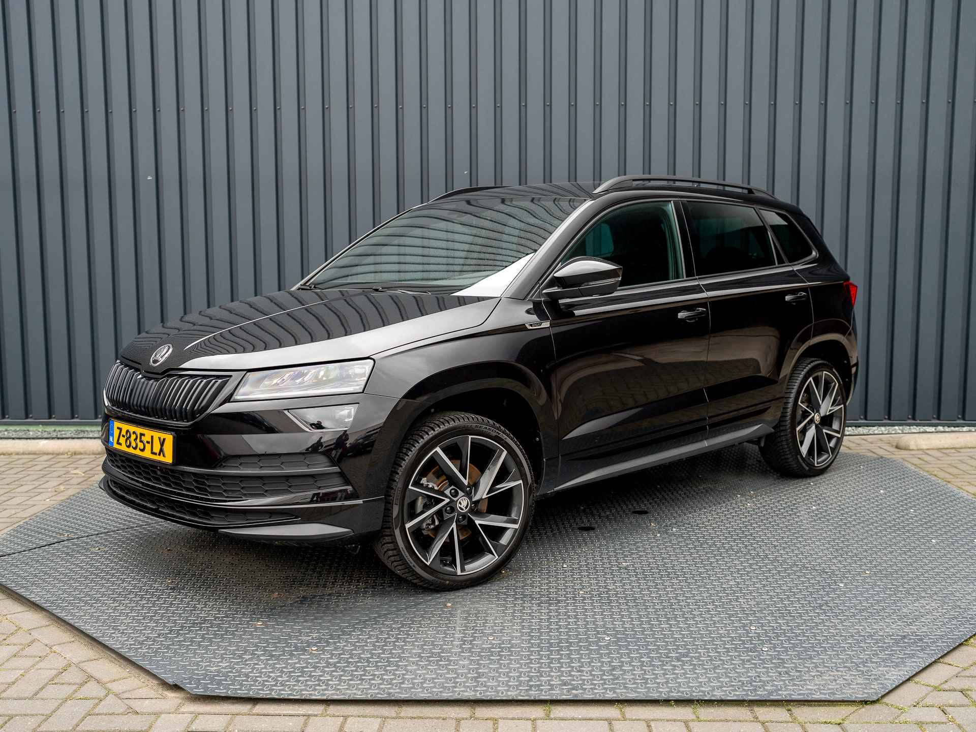 Škoda Karoq 1.5 TSI ACT 150Pk Sportline Business | 19" | Stoelverw. V&A | Keyless | Camera Prijs Rijklaar!! - 45/45