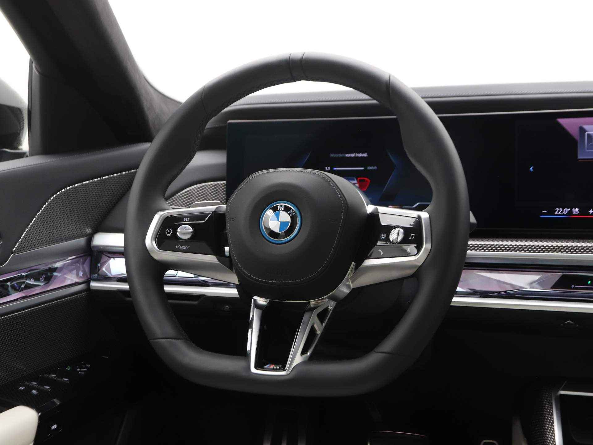 BMW i7 xDrive60 106 kWh M-Sport Pro - 3/26