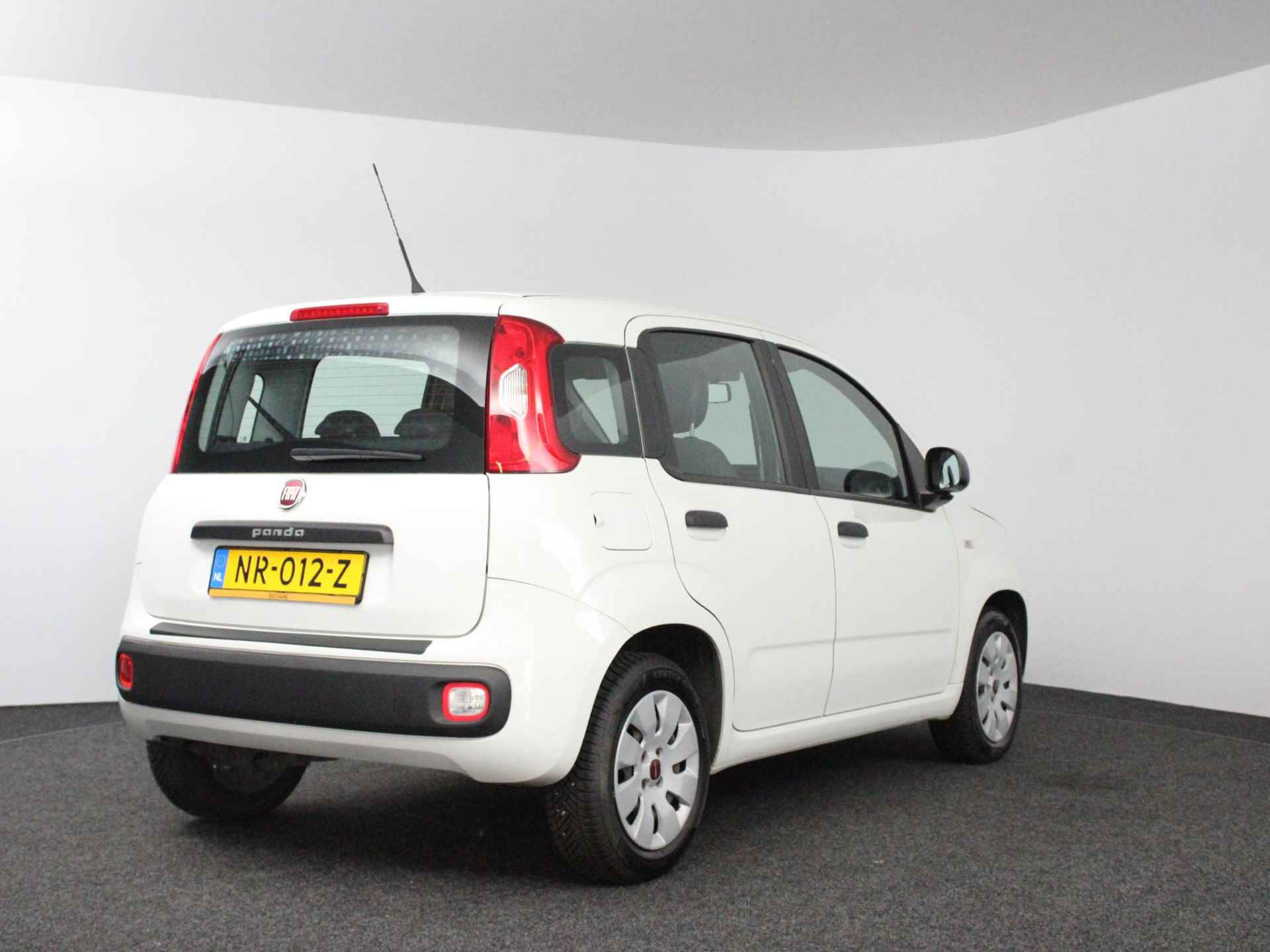 Fiat Panda 0.9 TwinAir Popstar | NL-auto! | Airco | Radio-CD/MP3 speler | Centrale deurvergrendeling met afstandsbediening - 4/33