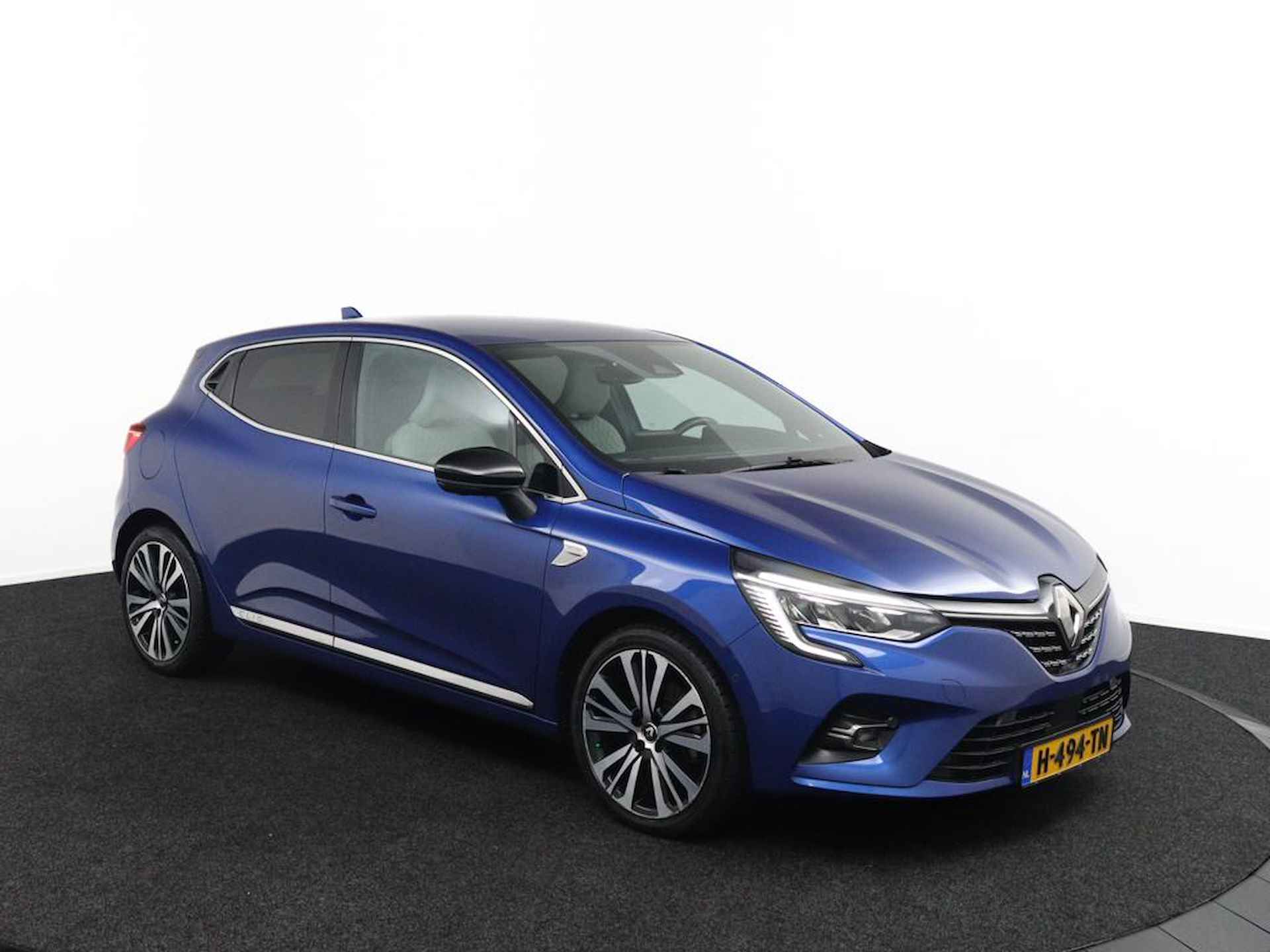 Renault Clio 1.3 TCe Initiale Paris | 1e Eigenaar | Origineel NL | Rundlederen Bekleding | 360 camera | stoelverwarming | Stuurwielverwarming | Adaptive cruise control | - 7/43