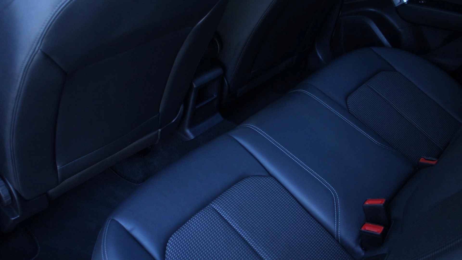 Audi Q2 35 TFSI 150pk S Edition / Achteruitrijcamera / PH V+A / Stoelverwarming - 12/36