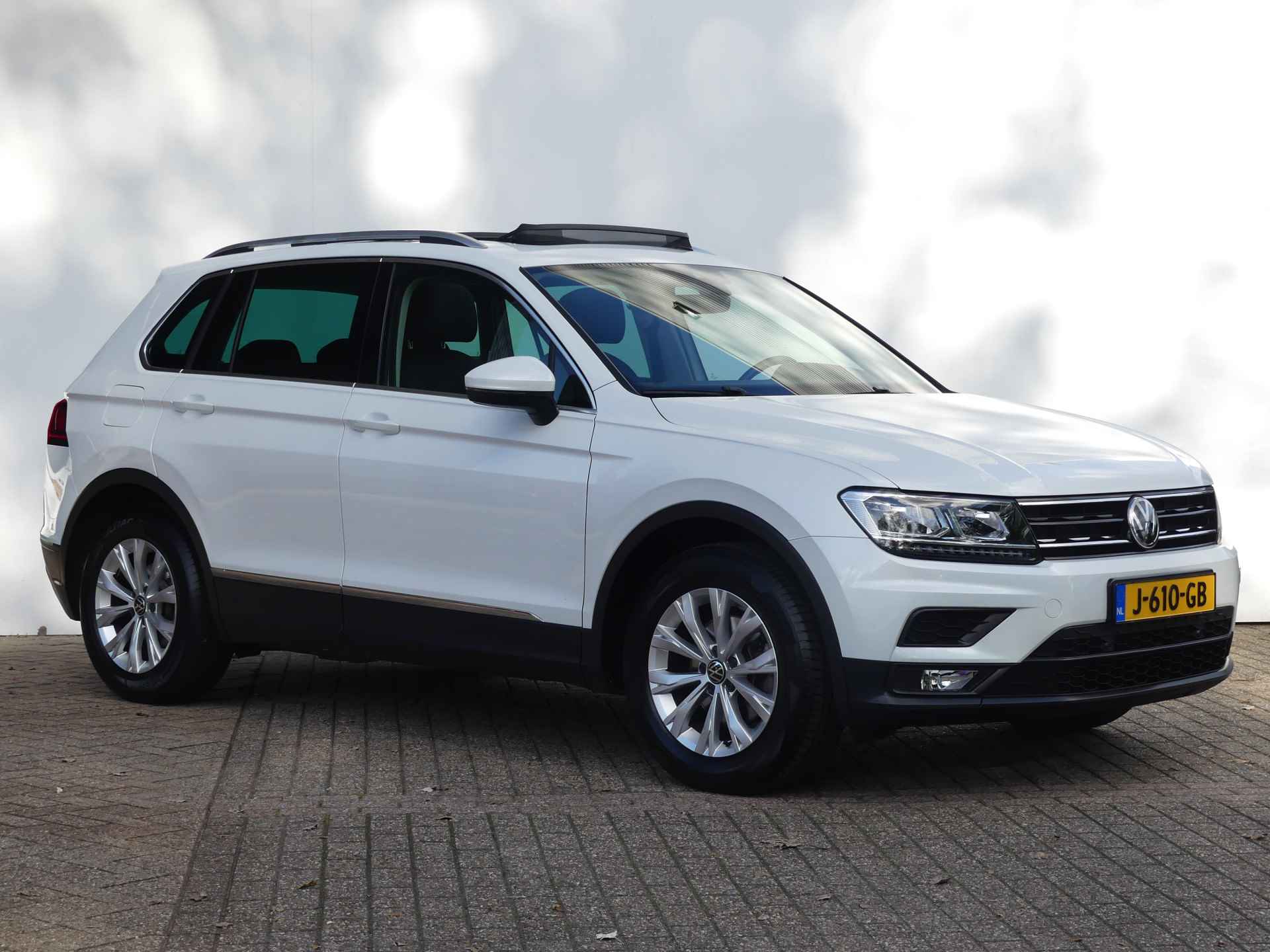 Volkswagen Tiguan 1.5 TSI ACT 150PK Comfortline Business DSG-7 | PANORAMADAK | ADAPTIVE CRUISE | STOELVERWARMING | - 5/39