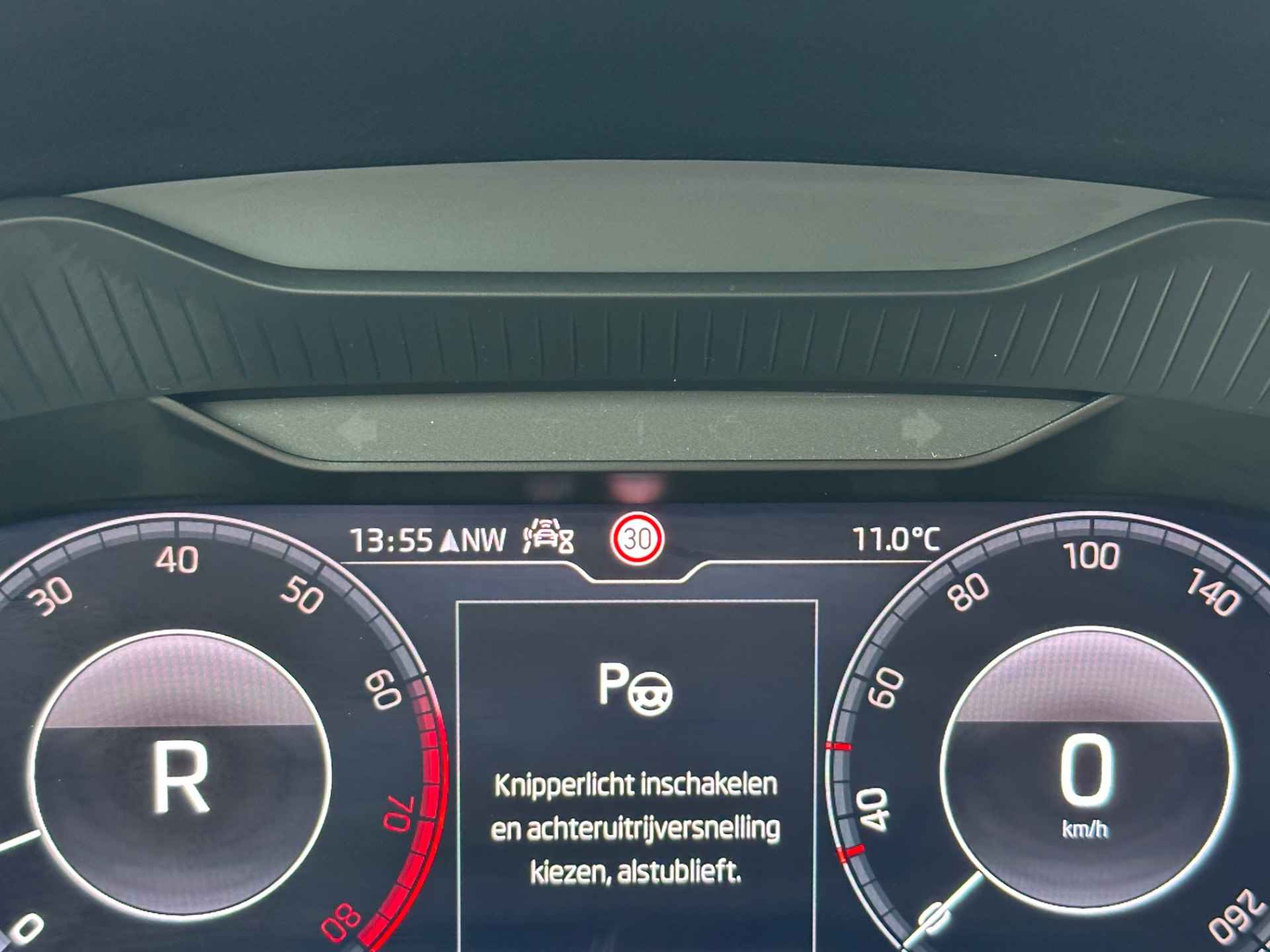 Škoda Karoq 1.5 TSI ACT Business Edition Plus Digitaal | Elektr klep - 30/36