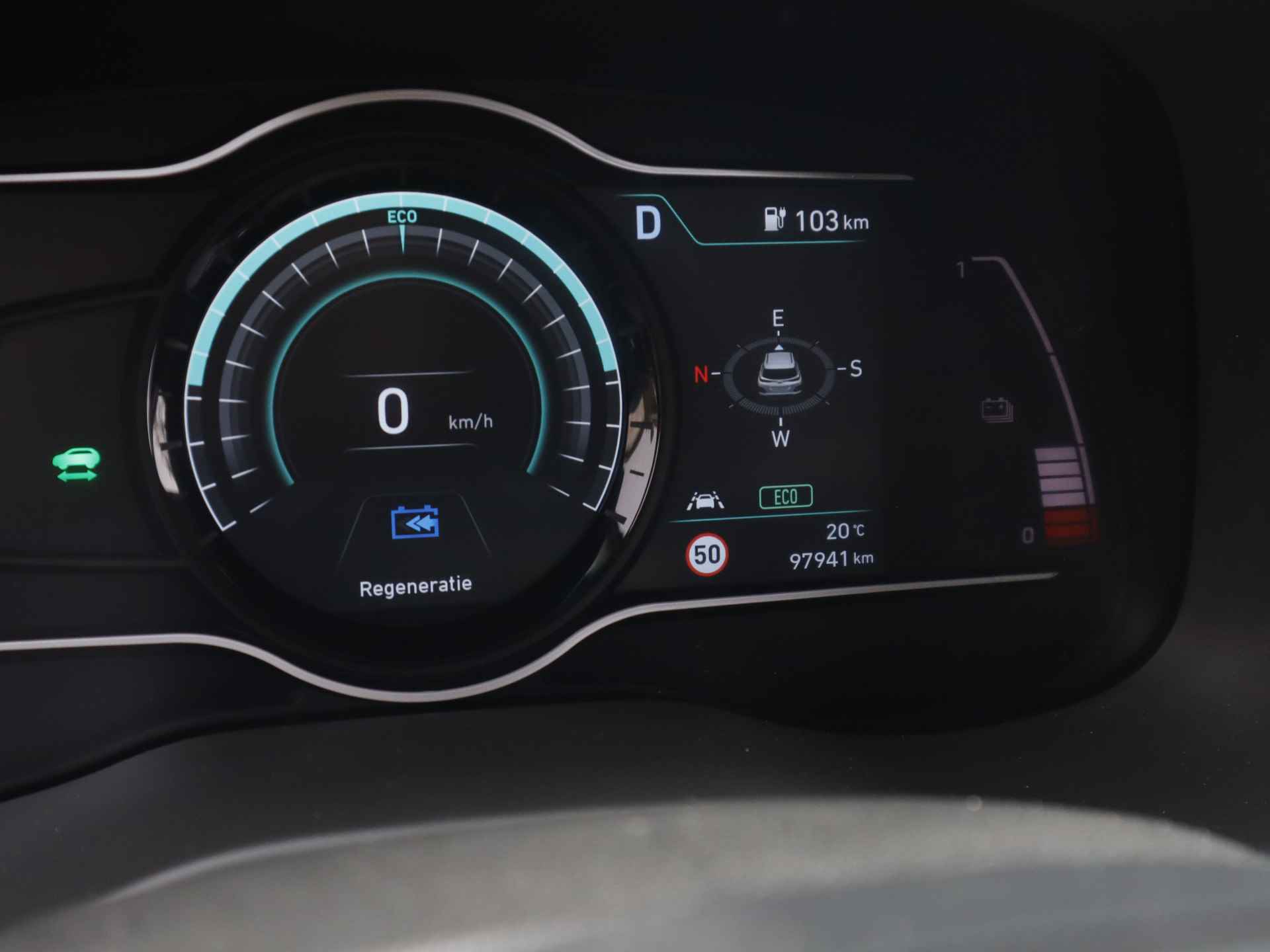 Hyundai KONA EV Premium 64 kWh (204PK) 1e-Eig, Hyundai-Dealer-Onderh, 12-Mnd-BOVAG, NL-Auto, Navigatie/Apple-Carplay/Android-Auto, Leer, Adaptive-Cruise-Control, Head-Up-Display, Keyless-Entry/Start, Stoelverwarming/Ventilatie, Parkeersensoren-V+A, Lm-Velgen-17Inch, Privacy-Glas - 33/42