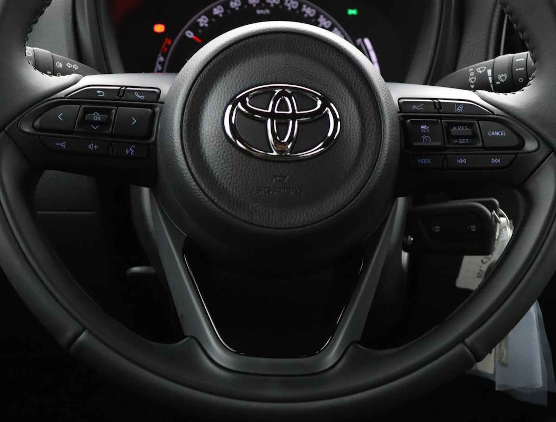 Toyota Aygo X 1.0 VVT-i MT play - 13/52