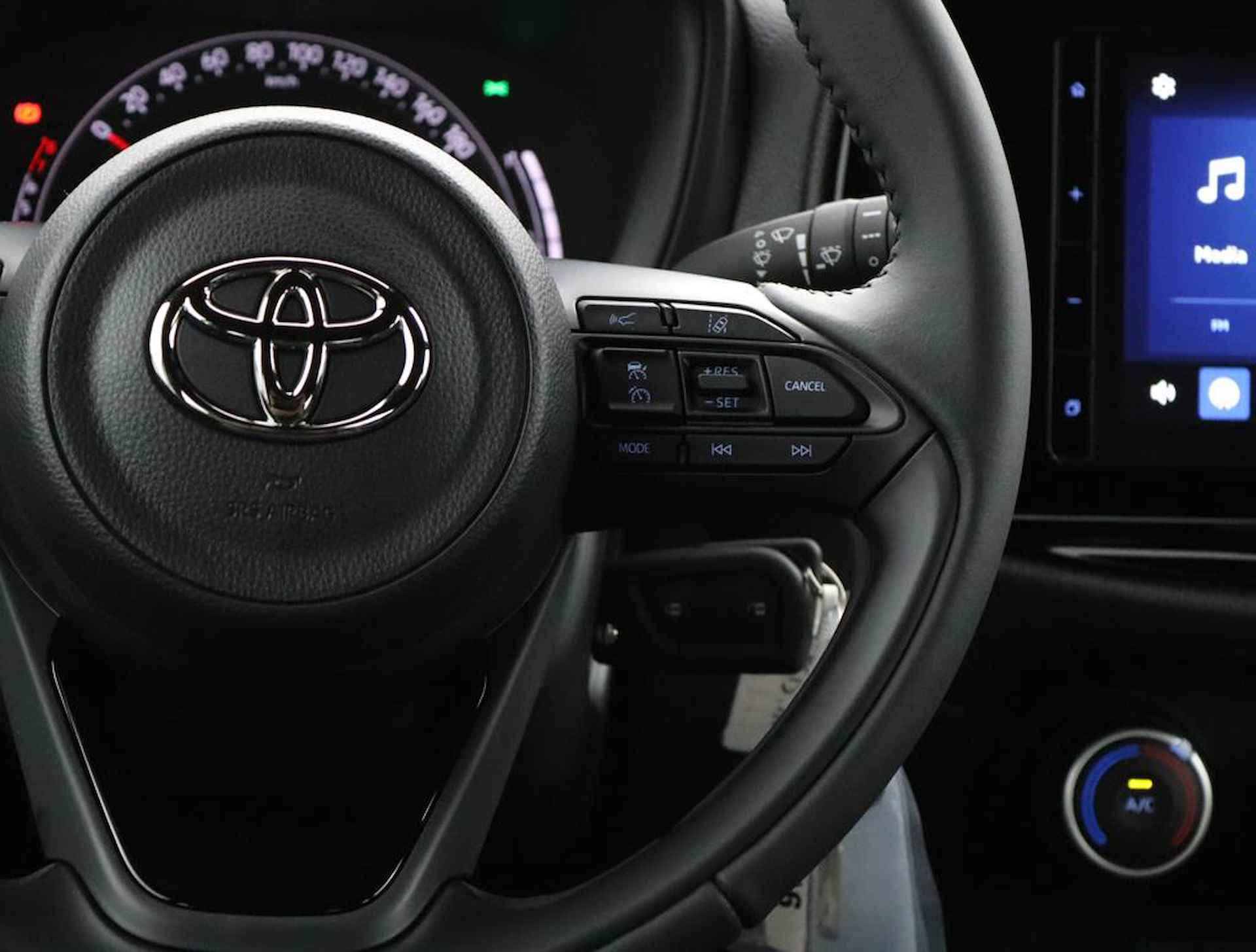 Toyota Aygo X 1.0 VVT-i MT play - 30/52