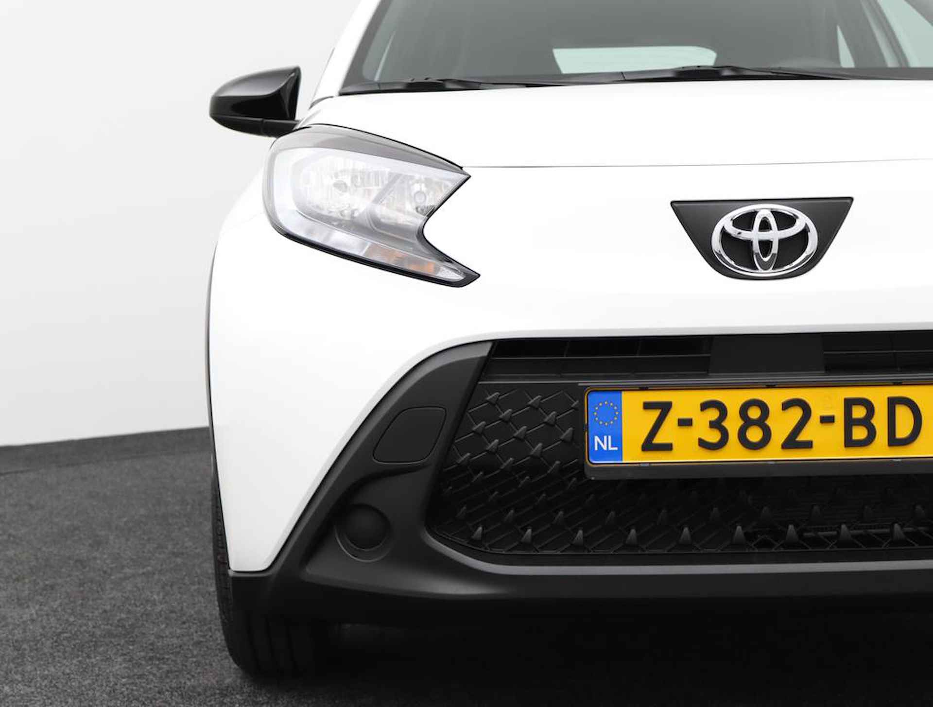 Toyota Aygo X 1.0 VVT-i MT play - 46/52