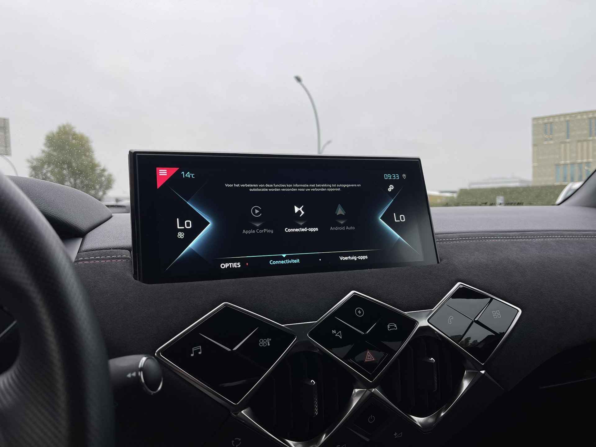 DS 3 Crossback E-Tense Performance Line+ 50 kWh *SUBSIDIE MOGELIJK!* | Navigatie | Camera | Apple Carplay/Android Auto | LED Koplampen | Alcantara Interieur | Rijklaarprijs! - 21/31