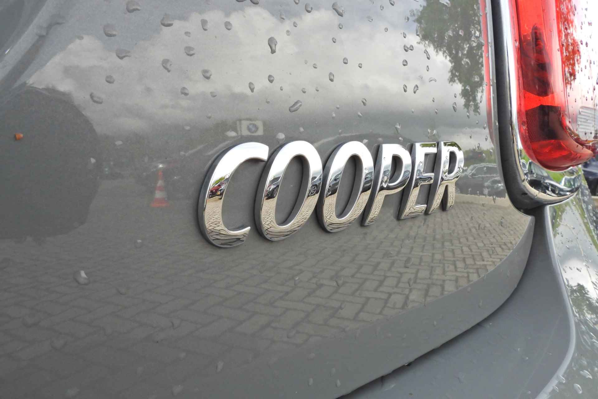 MINI Hatchback Cooper Essential Automaat / Multifunctioneel stuurwiel / LED / PDC achter / Cruise Control / Navigatie / Airconditioning - 20/39