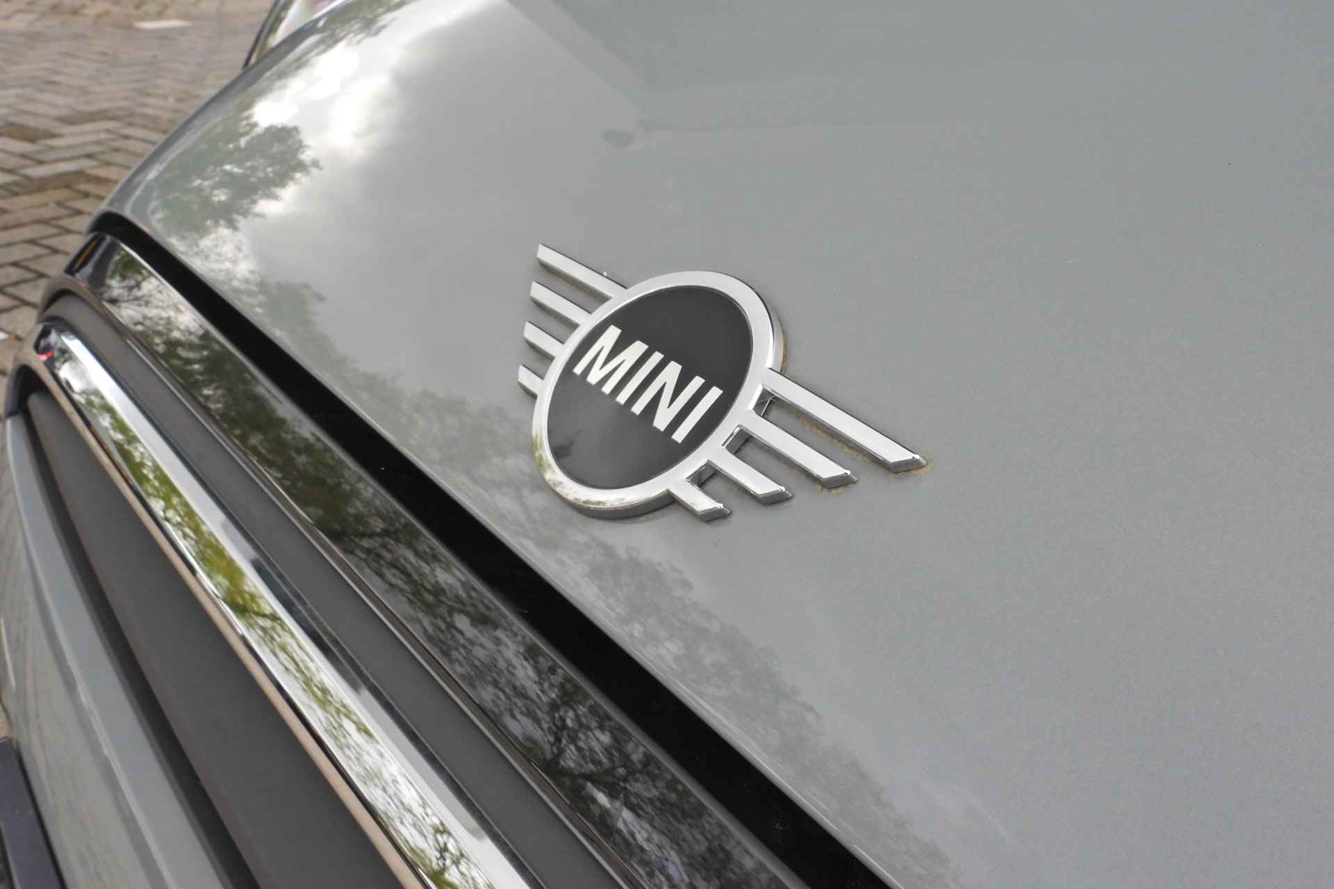 MINI Hatchback Cooper Essential Automaat / Multifunctioneel stuurwiel / LED / PDC achter / Cruise Control / Navigatie / Airconditioning - 25/39
