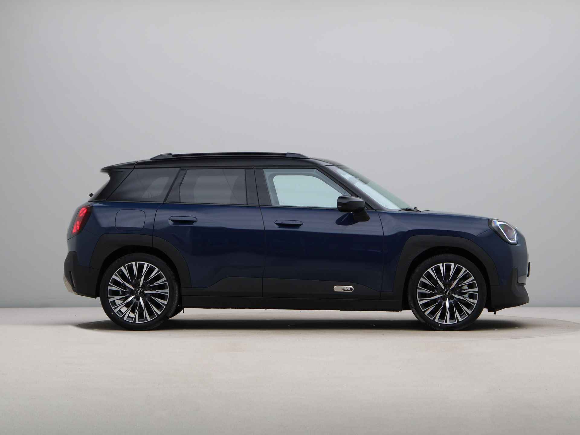 MINI Aceman SE Favoured Pakket M PRIVATE LEASE EUR 575,- (48 mnd/10.000 km) - 9/25