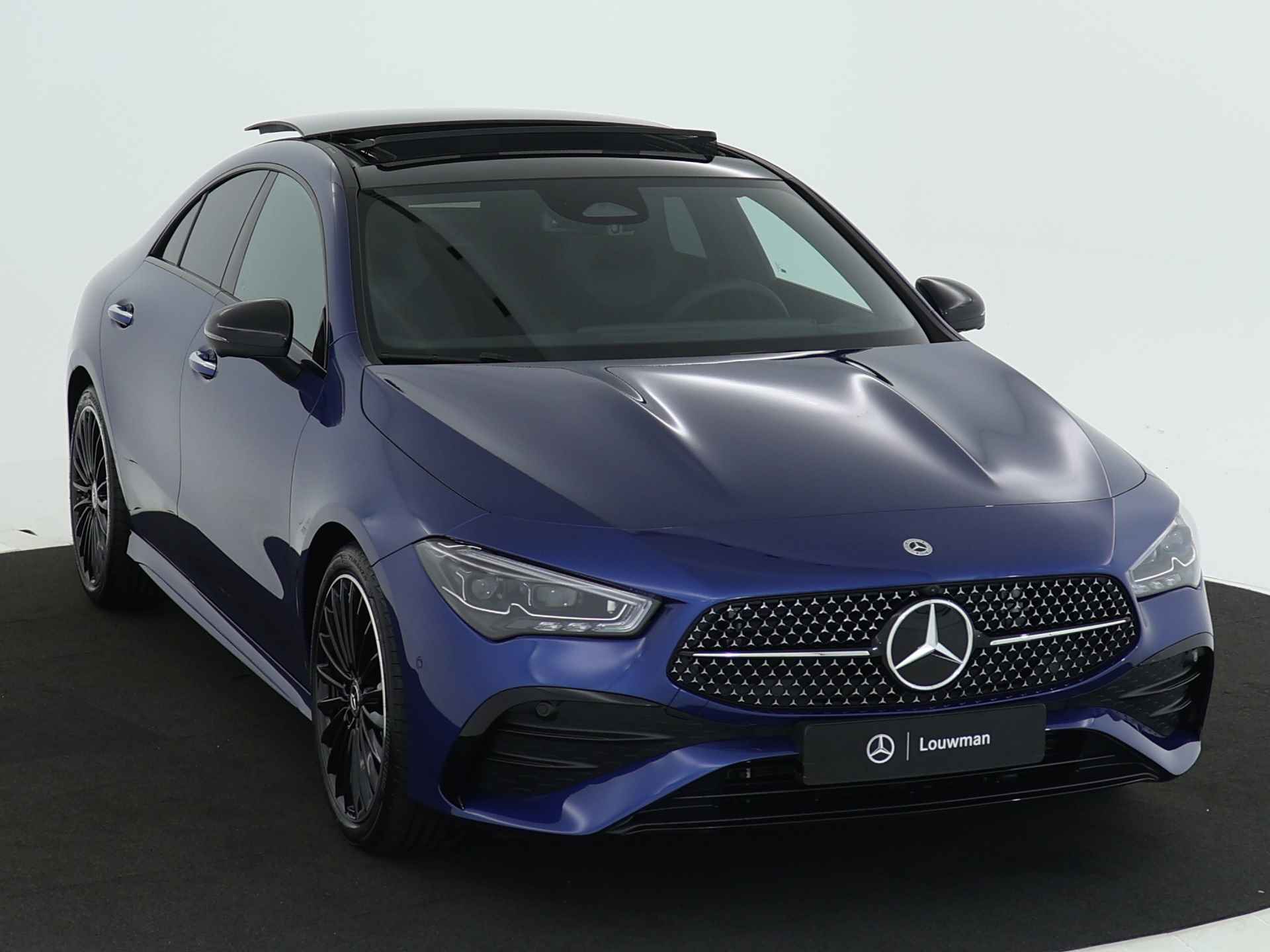 Mercedes-Benz CLA-Klasse 180 Star Edition AMG Line Plus | Nightpakket | Antidiefstalpakket GUARD 360° Plus | Parkeerpakket met 360°-camera | KEYLESS GO-comfortpakket | Dodehoekassistent | Head-up display | 	Verwarmde stoelen vooraan | - 24/38