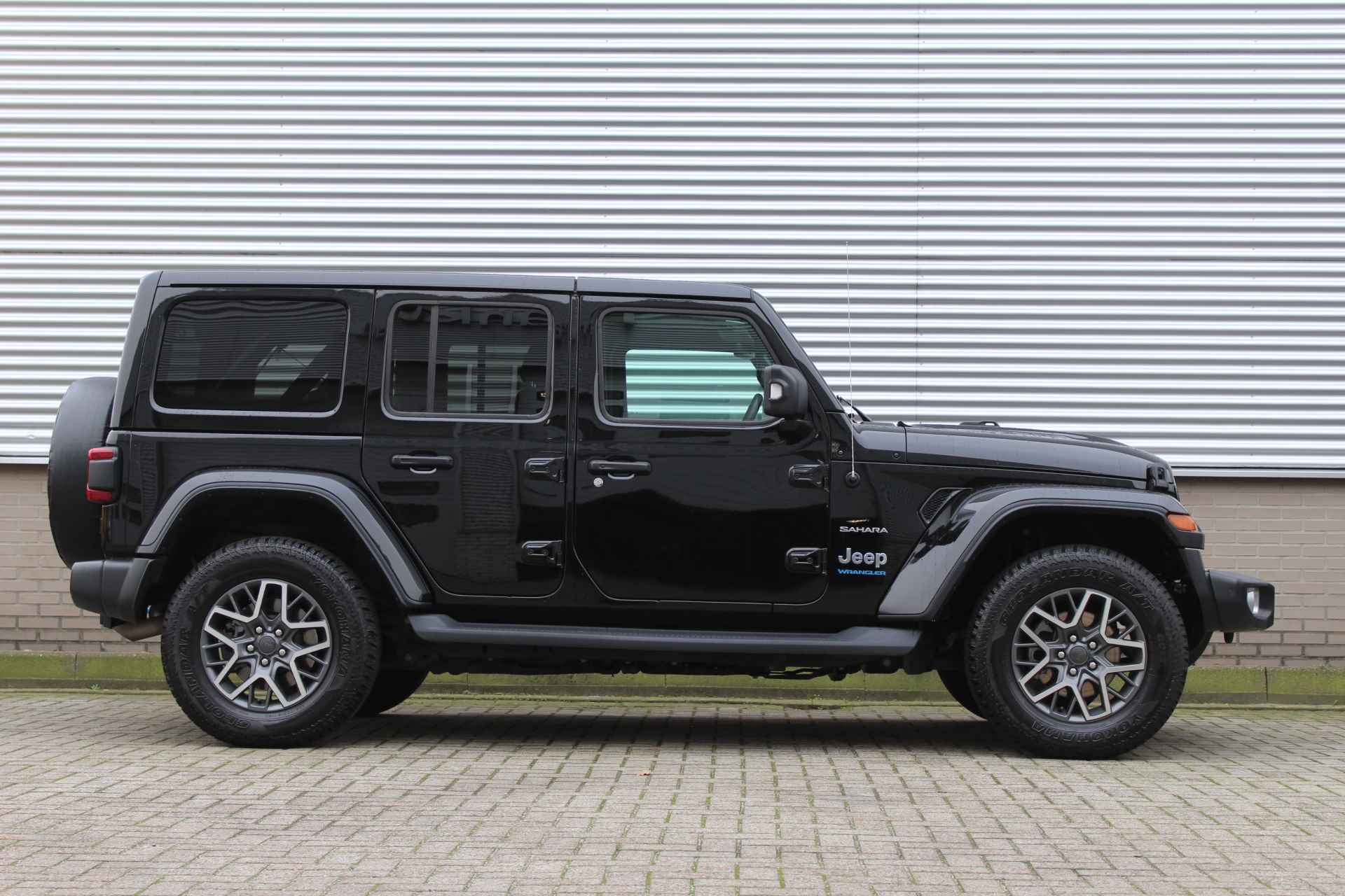 Jeep Wrangler Unlimited 4xe 380 Sahara | Dual Top | Full Options | Alpine | Adaptieve Cruise | BLIS | Leder - 2/55