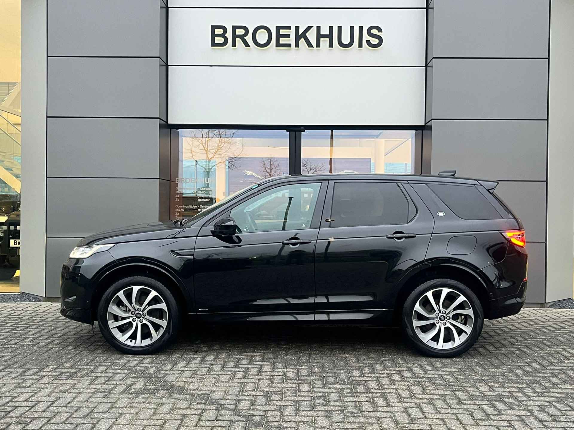 Land Rover Discovery Sport P300e R-Dynamic HSE | Cold Climate | Black Pack | 360gr Camera | Clearsight achteruitkijkspiegel - 2/14