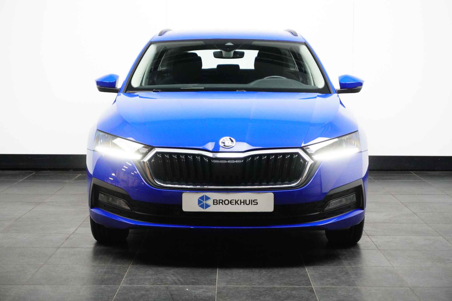 Škoda Octavia Combi 1.4 TSI iV 204PK DSG-6 PHEV Business Edition | NAVI BY APP | CLIMATE CONTROL - 3/26