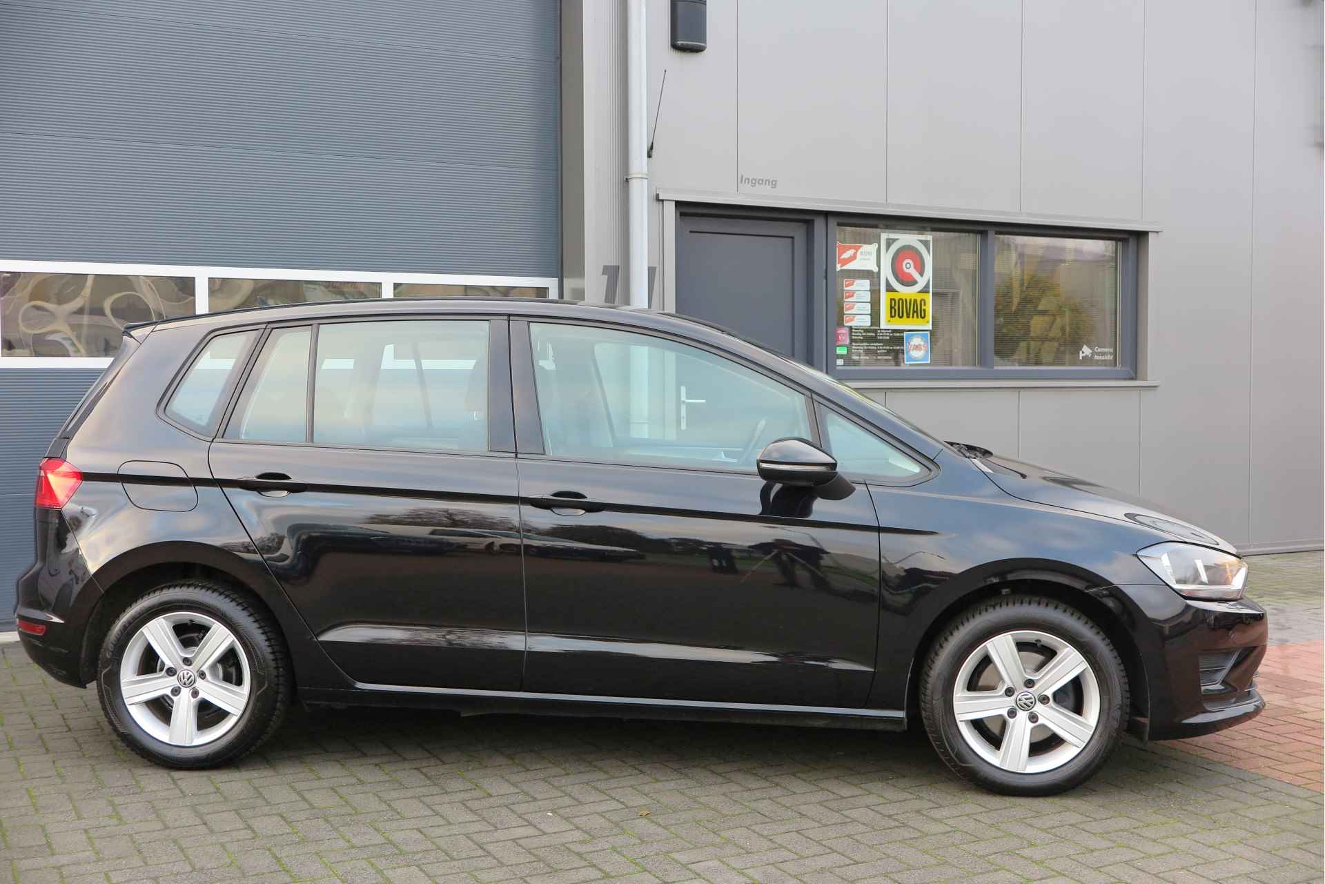 Volkswagen Golf Sportsvan 1.2 TSI 82kw 110pk Comfortline, Cruisecontrol,PDC,Navi,Trekhaak,Stoelverwarming ,etc. Nieuwe APK - 3/68