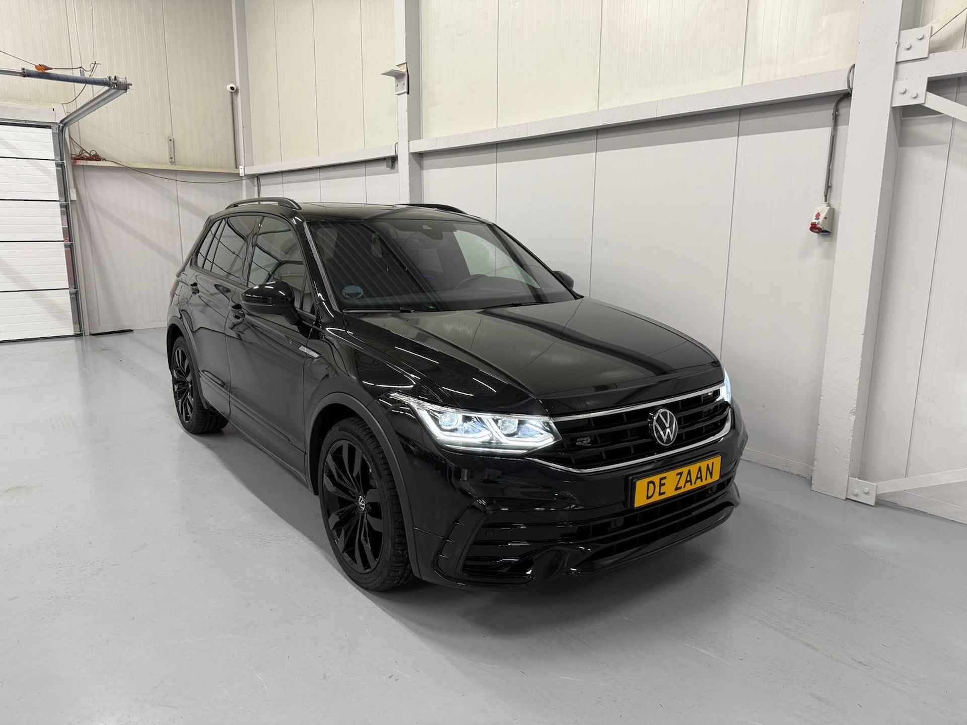 Volkswagen TIGUAN 1.5 TSI R-Line Black style/Keyless/IQ Light/Pano/360/Trekhaak/Garantie - 8/35