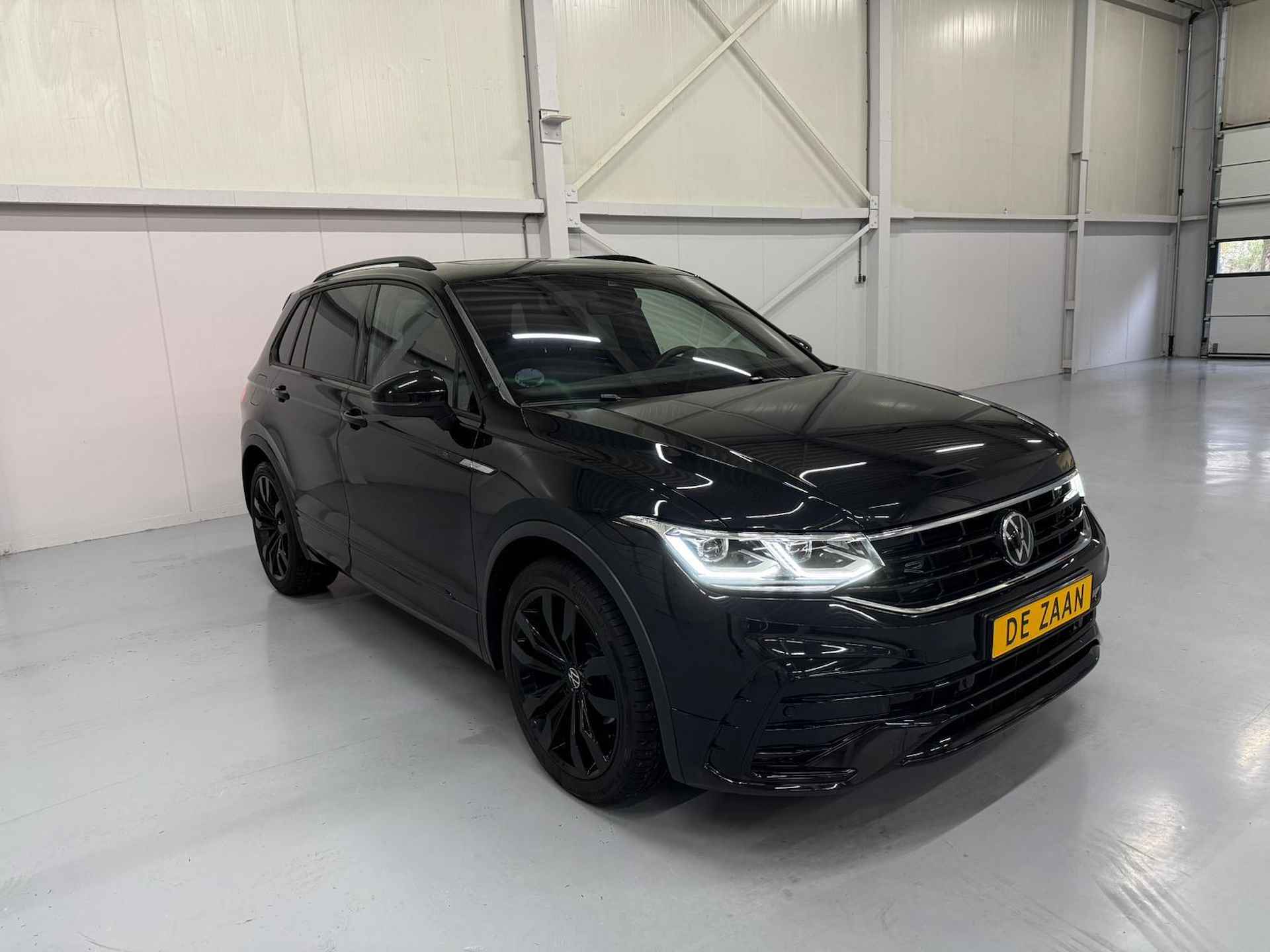 Volkswagen TIGUAN 1.5 TSI R-Line Black style/Keyless/IQ Light/Pano/360/Trekhaak/Garantie - 30/35