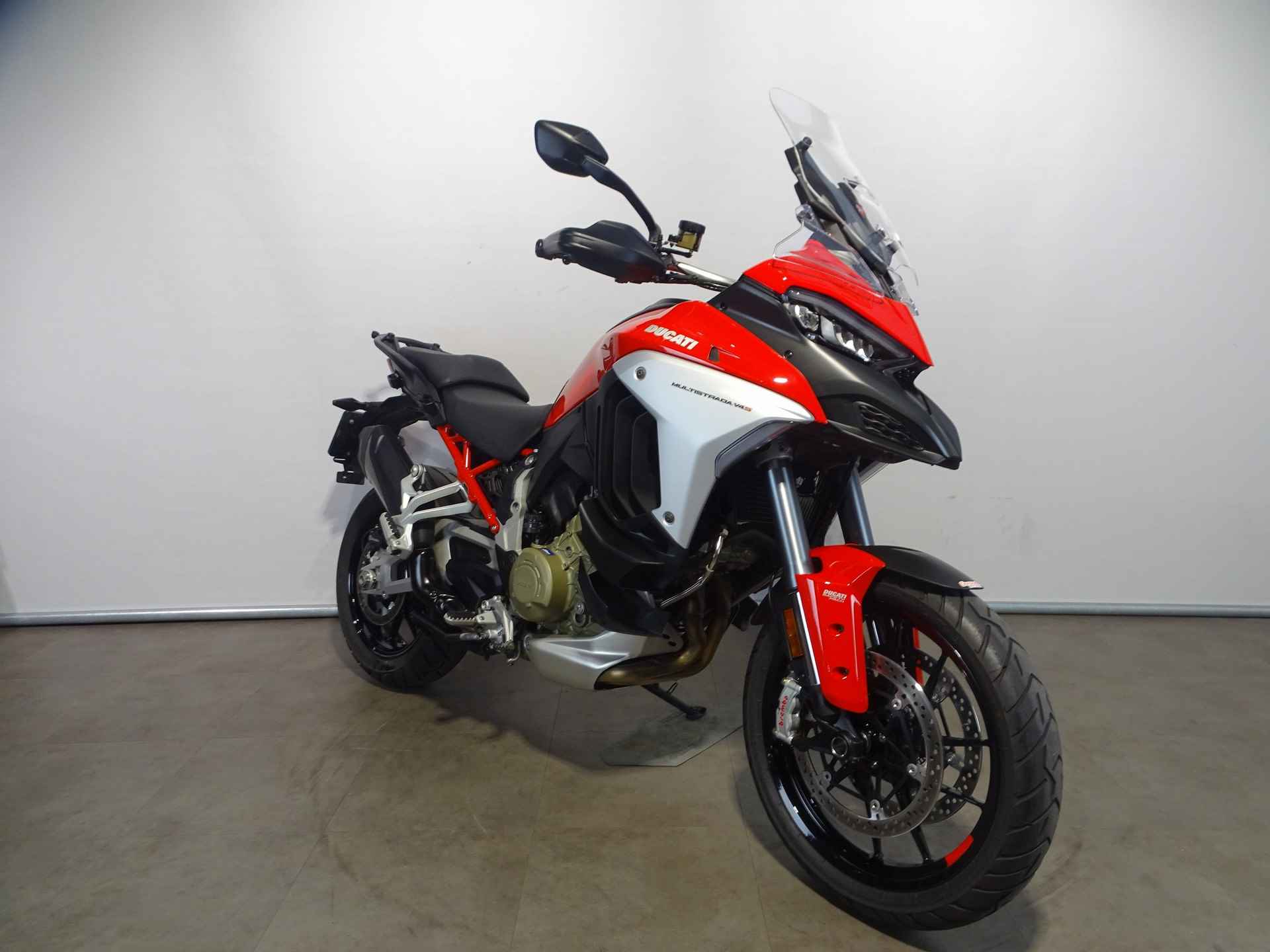 Ducati MULTISTRADA V4 S - 8/9