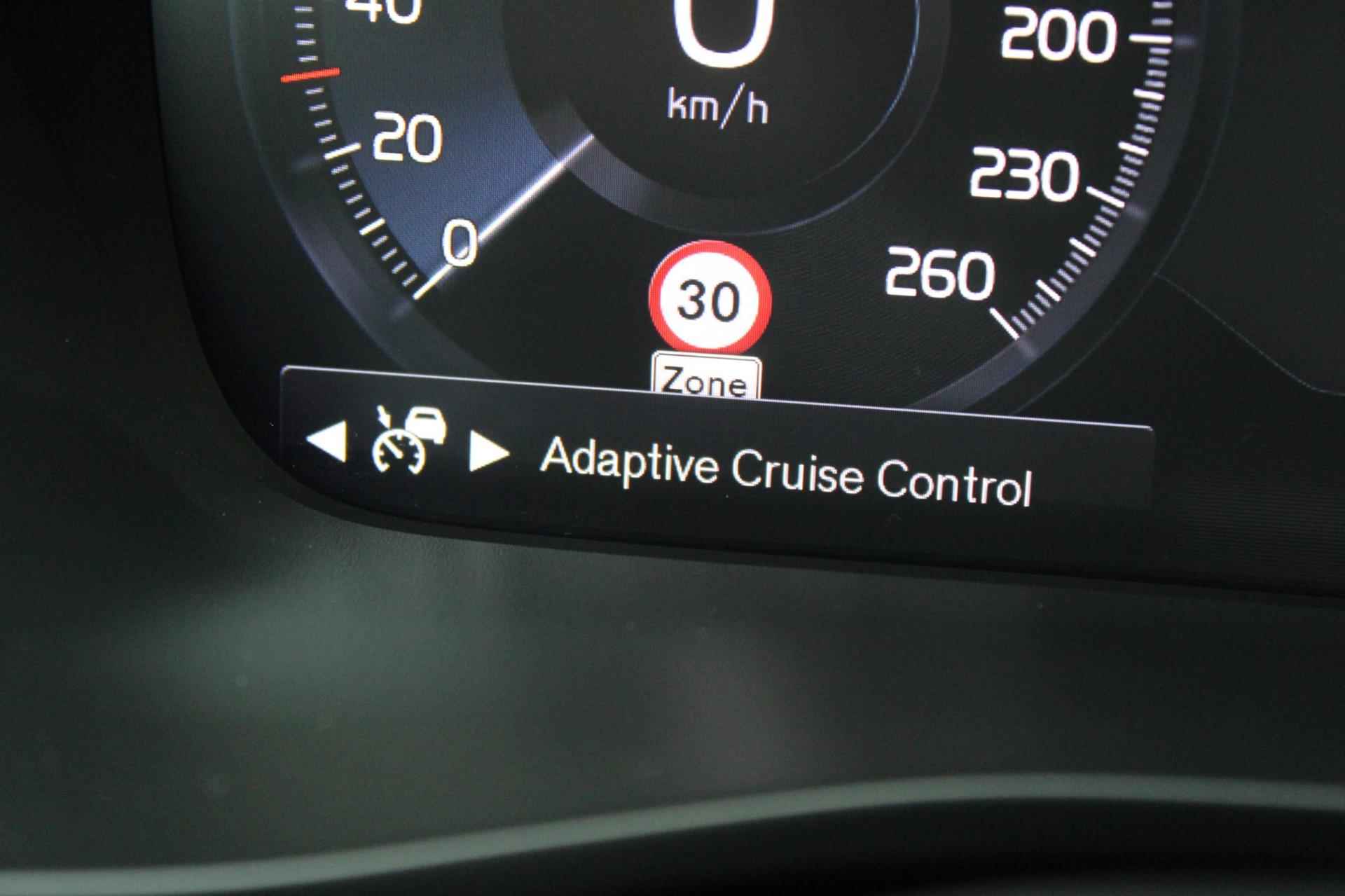 Volvo XC40 T4 Recharge Plus Bright | BLIS | Pilot-assist | Camera | On-call | Stoelverwarming | - 14/40