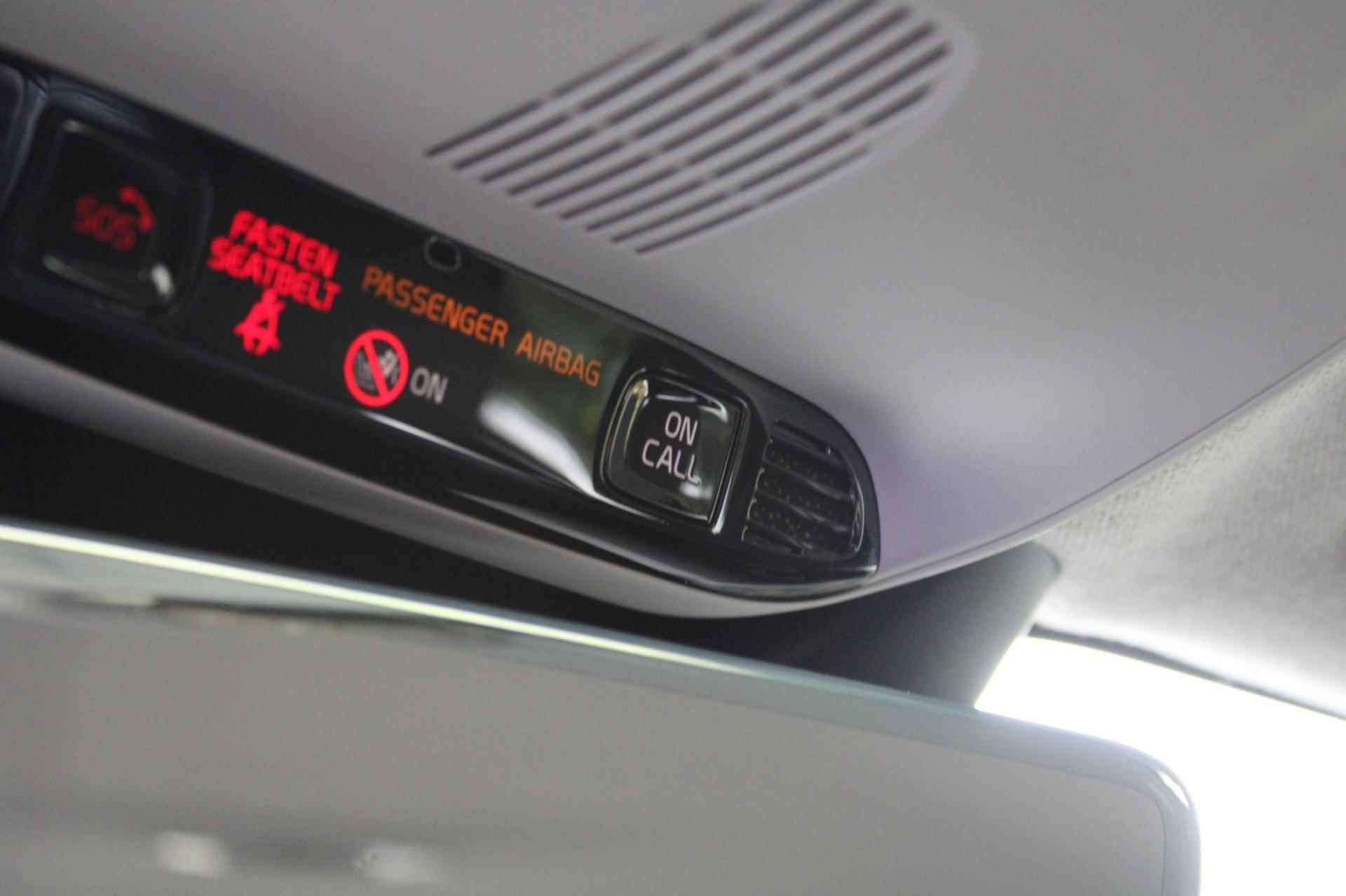 Volvo XC40 T4 Recharge Plus Bright | BLIS | Pilot-assist | Camera | On-call | Stoelverwarming | - 28/40