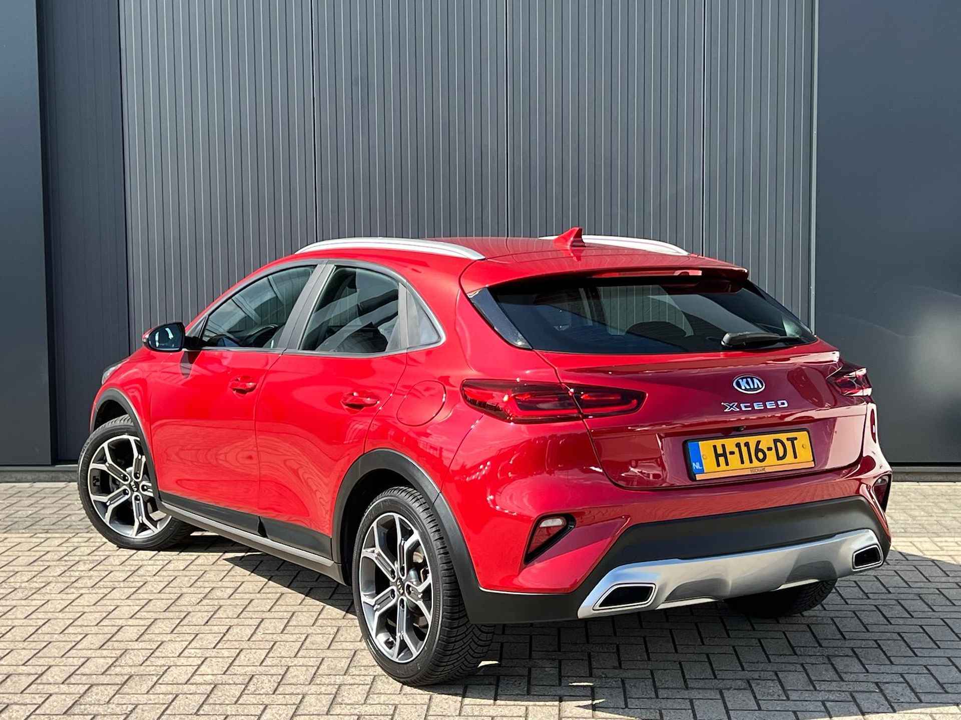 Kia XCeed 1.0 T-GDi DynamicLine All-season banden | Camera | Apple Carplay & Android Auto | 18-inch | Navigatie | Parkeersensoren - 4/28