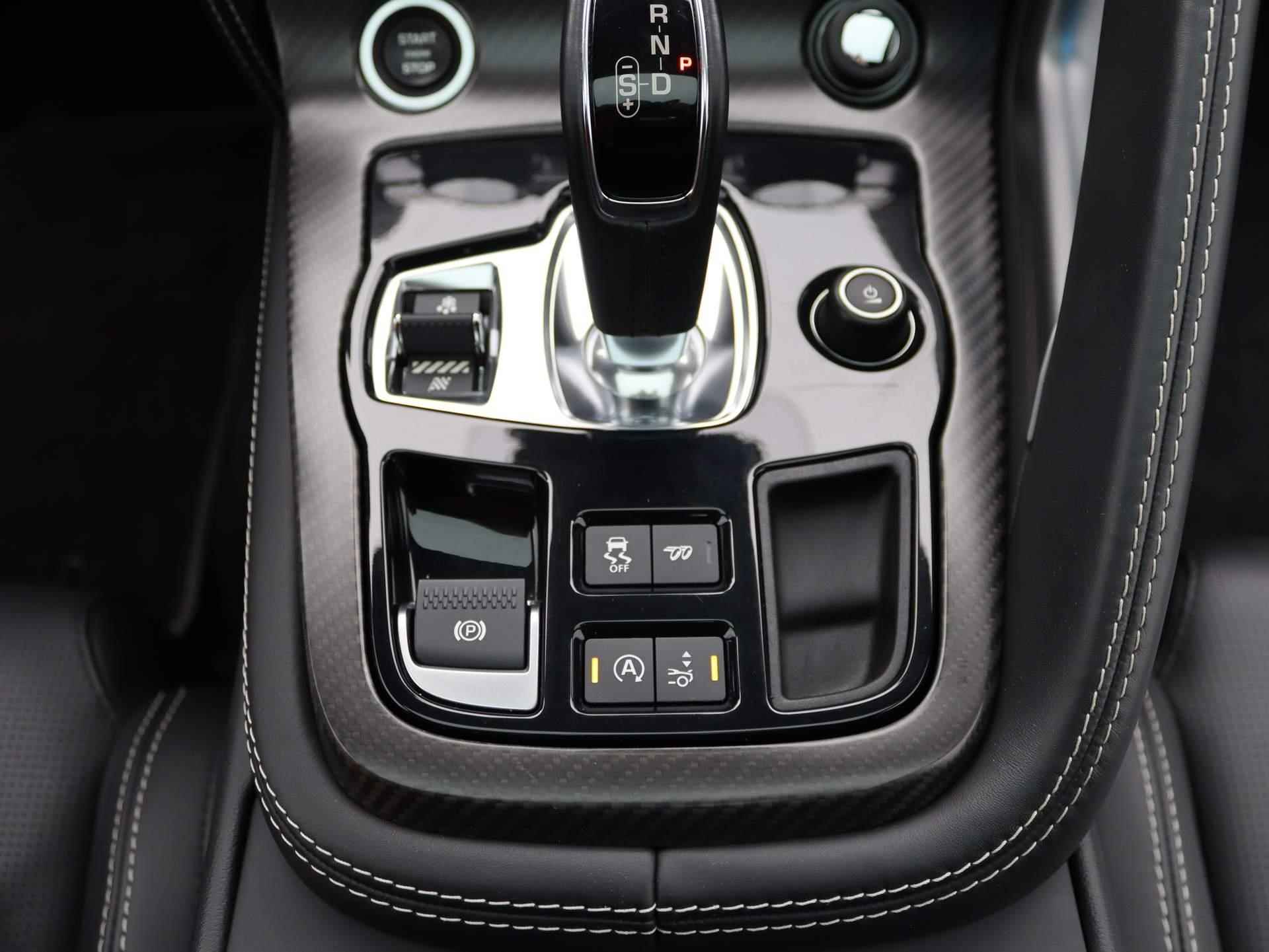 Jaguar F-TYPE 5.0 V8 AWD R | Panorama Dak | Sport Uitlaat | Carbon | Performance Seats | - 12/51