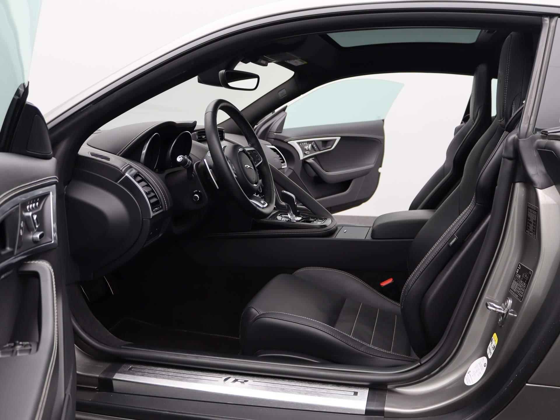 Jaguar F-TYPE 5.0 V8 AWD R | Panorama Dak | Sport Uitlaat | Carbon | Performance Seats | - 13/51