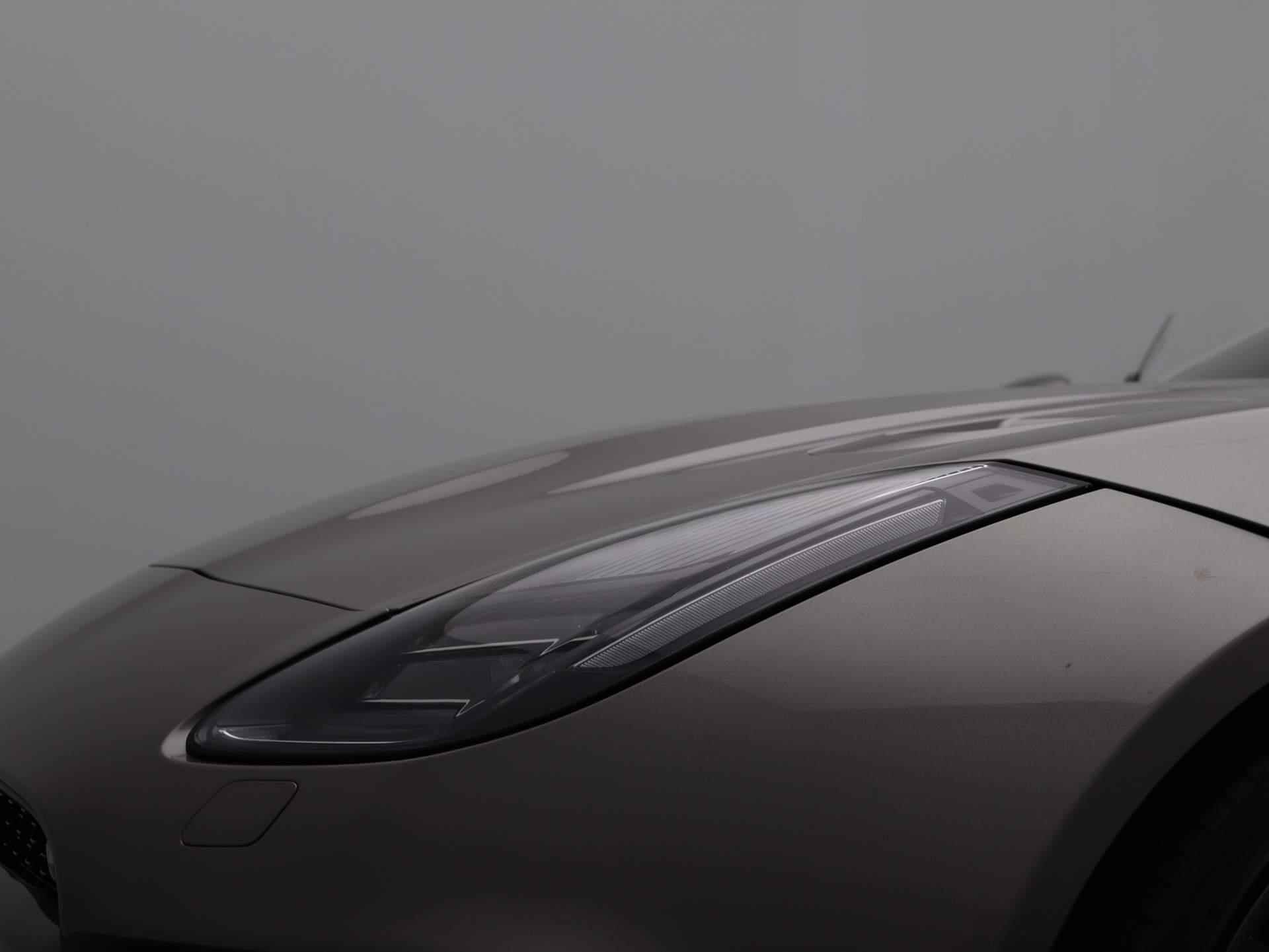 Jaguar F-TYPE 5.0 V8 AWD R | Panorama Dak | Sport Uitlaat | Carbon | Performance Seats | - 15/51