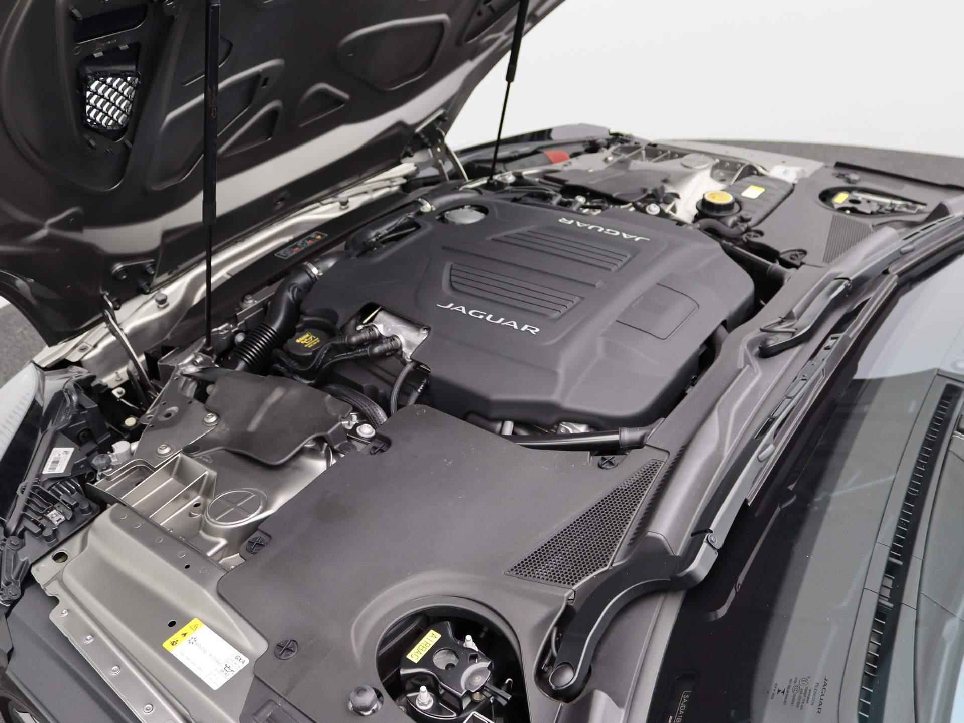 Jaguar F-TYPE 5.0 V8 AWD R | Panorama Dak | Sport Uitlaat | Carbon | Performance Seats | - 34/51