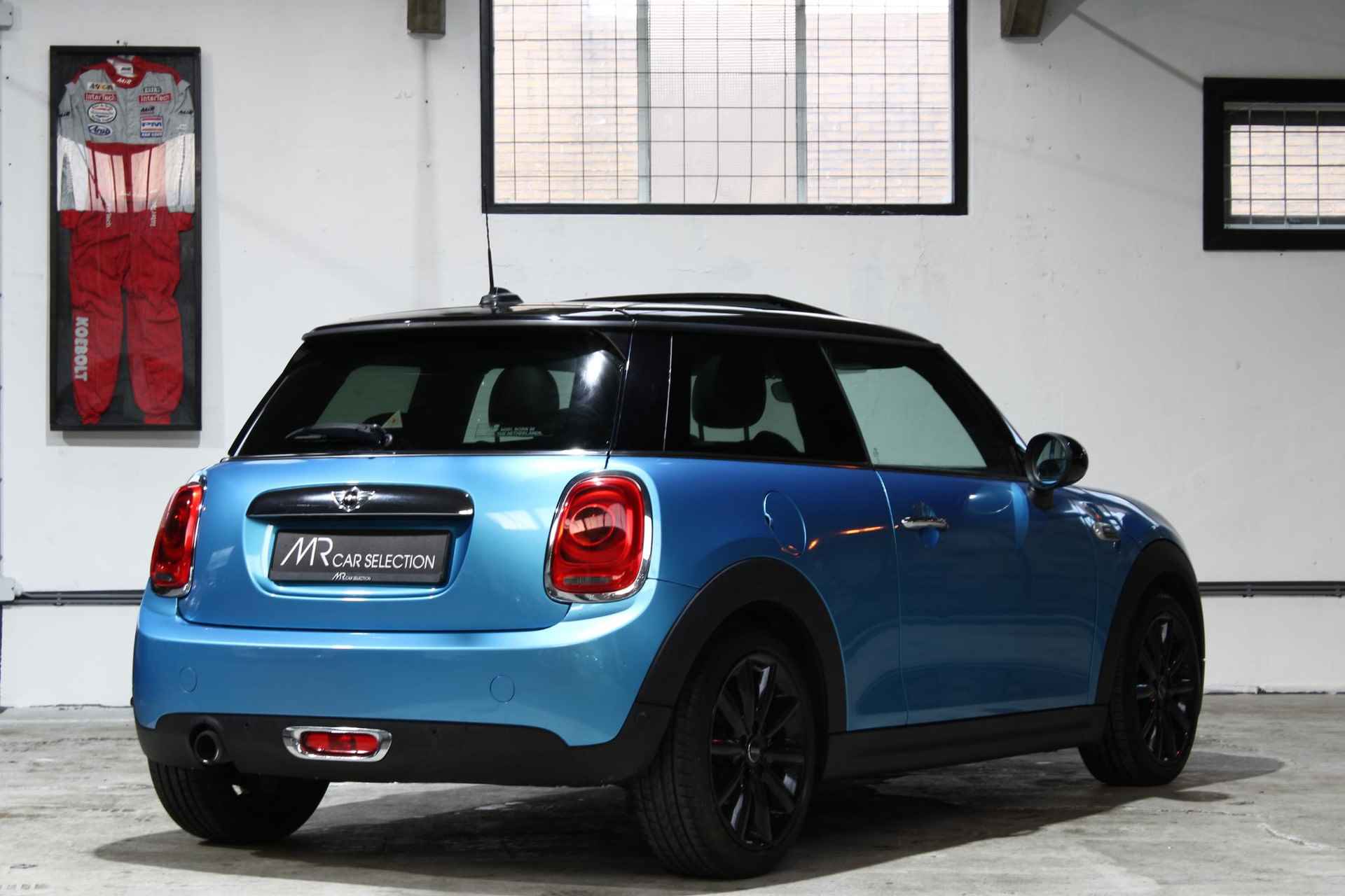 Mini Mini 1.5 Cooper Chili Business | Panoramadak | 17 inch | Parkeersensoren | LED | Stoelverwarming | NL Auto | - 7/25