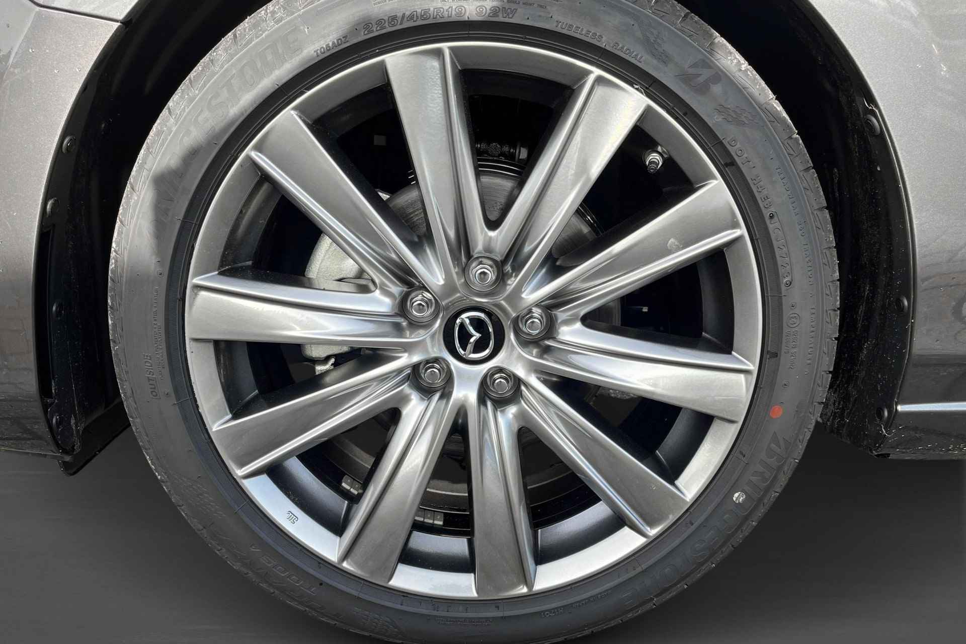 Mazda 6 Sportbreak 2.0 SkyActiv-G 165 Exclusive-Line DIRECT LEVERBAAR € 10.000,- voorraadkorting ! - 5/27