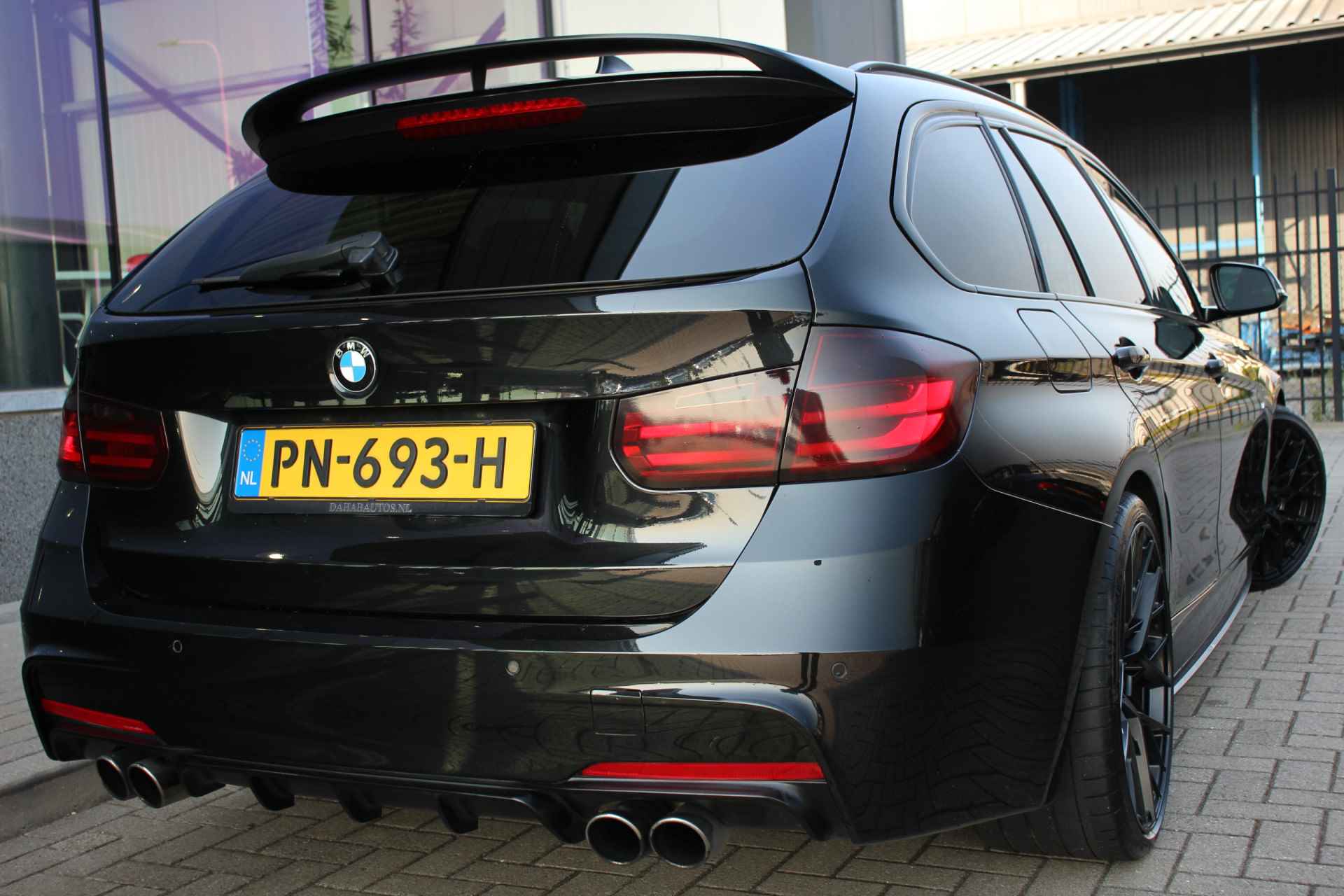 BMW 3 Serie Touring 330d High Executive 373PK Stage 2 | M-Performance | Panoramadak | 19'' - 10/34