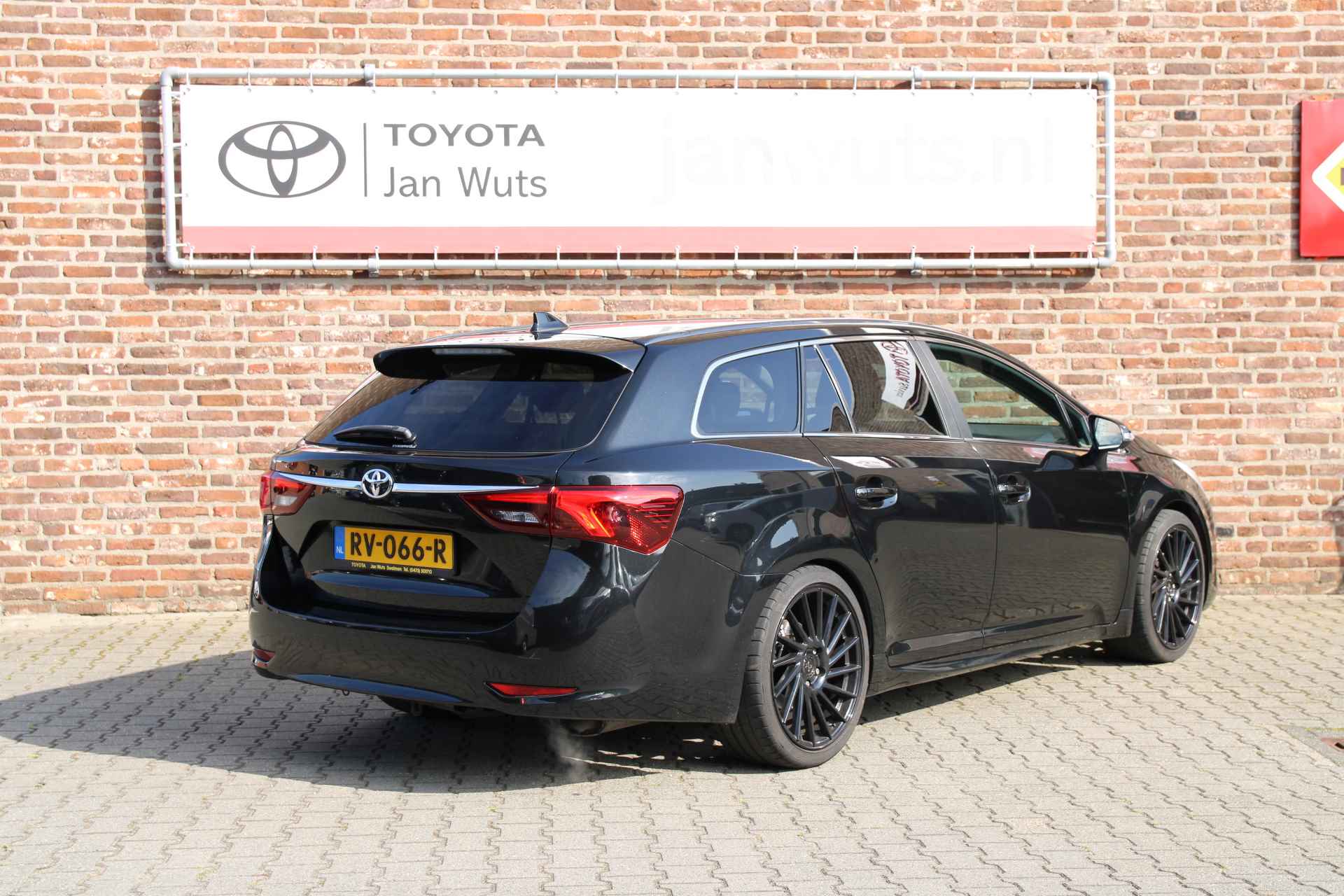 Toyota Avensis Touring Sports 1.8 VVT-i Executive | 19" velgen | Trekhaak - 3/40