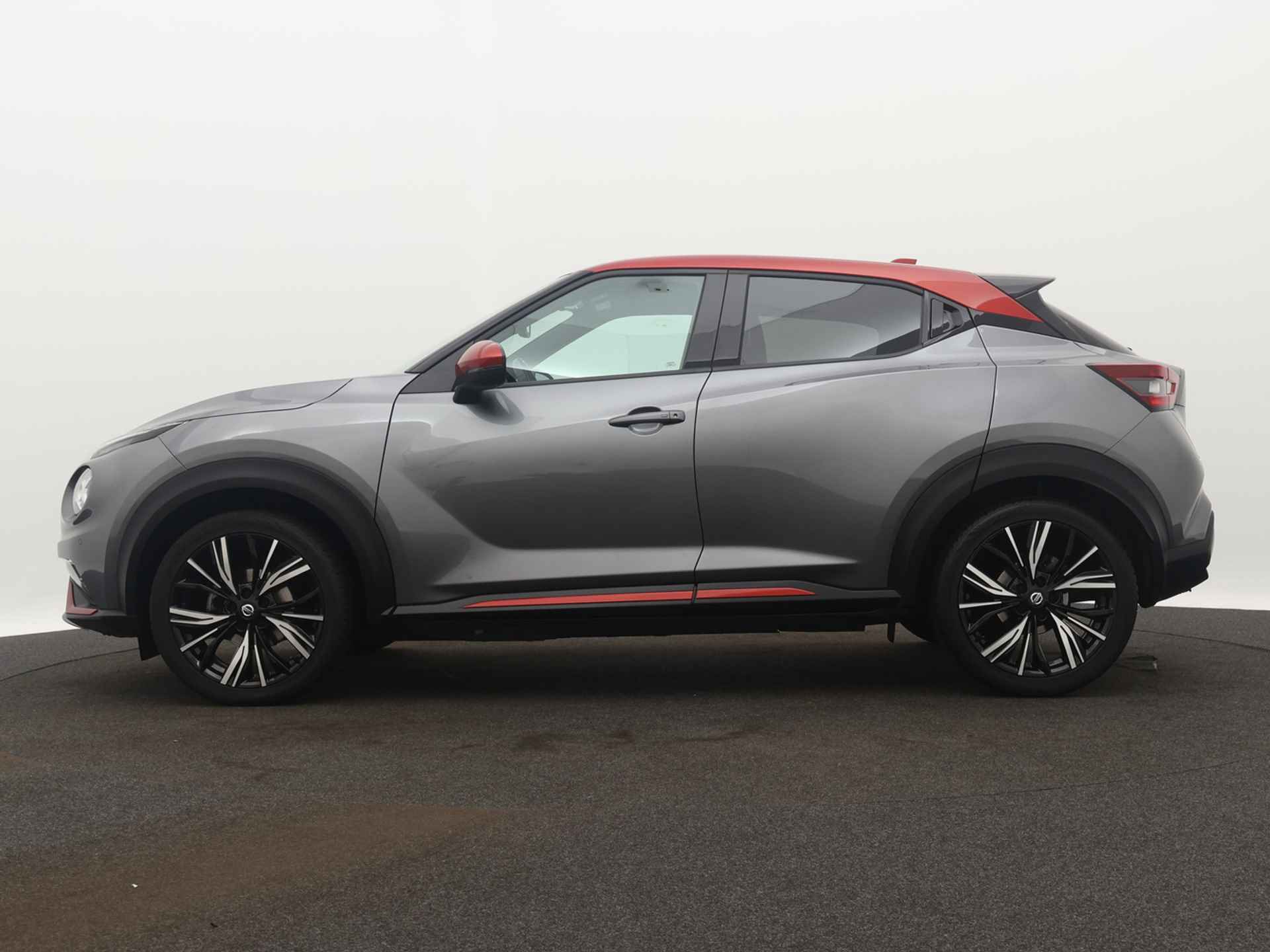 Nissan Juke 1.0 DIG-T N-Design / CAMERA / LEDER / ADAPTIVE CRUISE / BOSE / FULL OPTION - 2/43