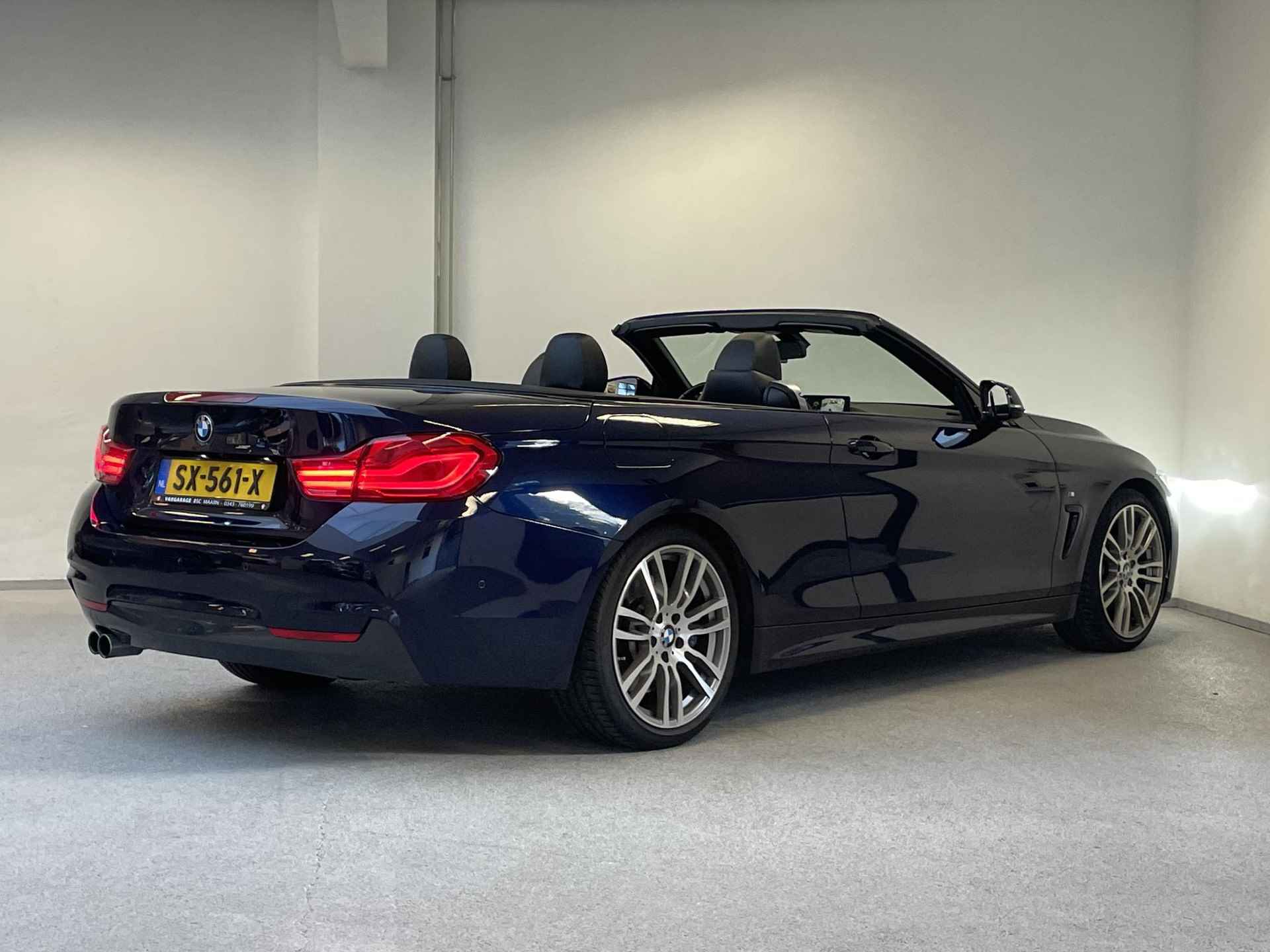 BMW 4-serie Cabrio 420i M-Sport | LEDER | 19" LMV | H&K | HEAD UP | STOEL/STUUR.V.W. | CAMERA | ORG.NL | - 16/57