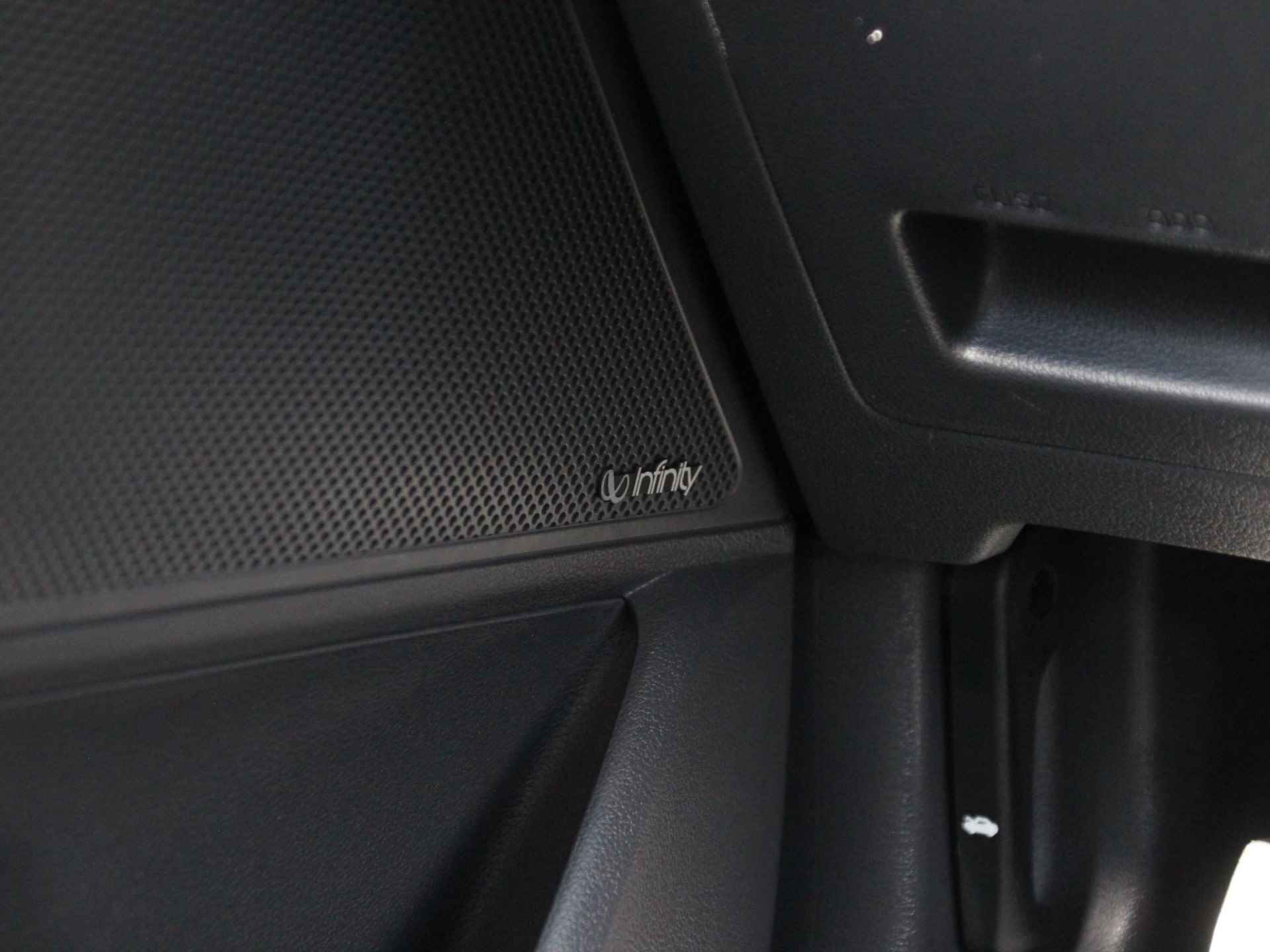 Hyundai IONIQ 1.6 GDi Premium | Navigatie | Camera | Adapt. Cruise Control | Stuur- + Stoelverwarming | Premium Audio | Keyless Entry | Rijklaarprijs! - 26/29