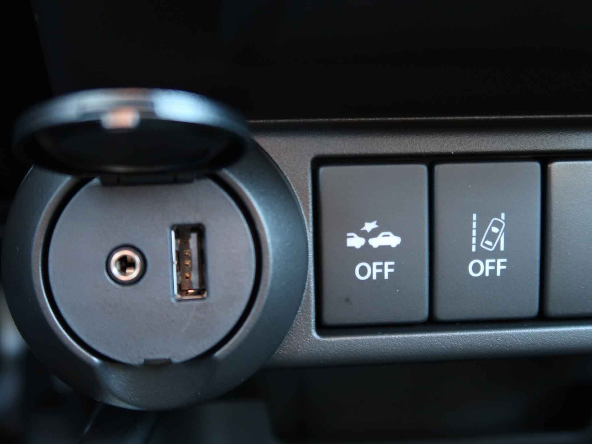 Suzuki Ignis 1.2 Select Smart Hybrid Navigatie / Camera / stoelverwarming - 13/28