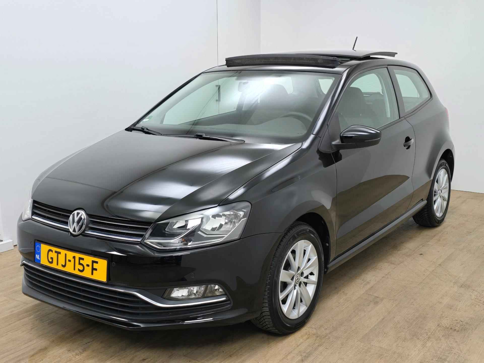 Volkswagen POLO Occasion 1.2 TSI Highline met panoramadak en parkeersensoren | Tweedehands Volkswagen Polo zwart met trekhaak | - 3/35