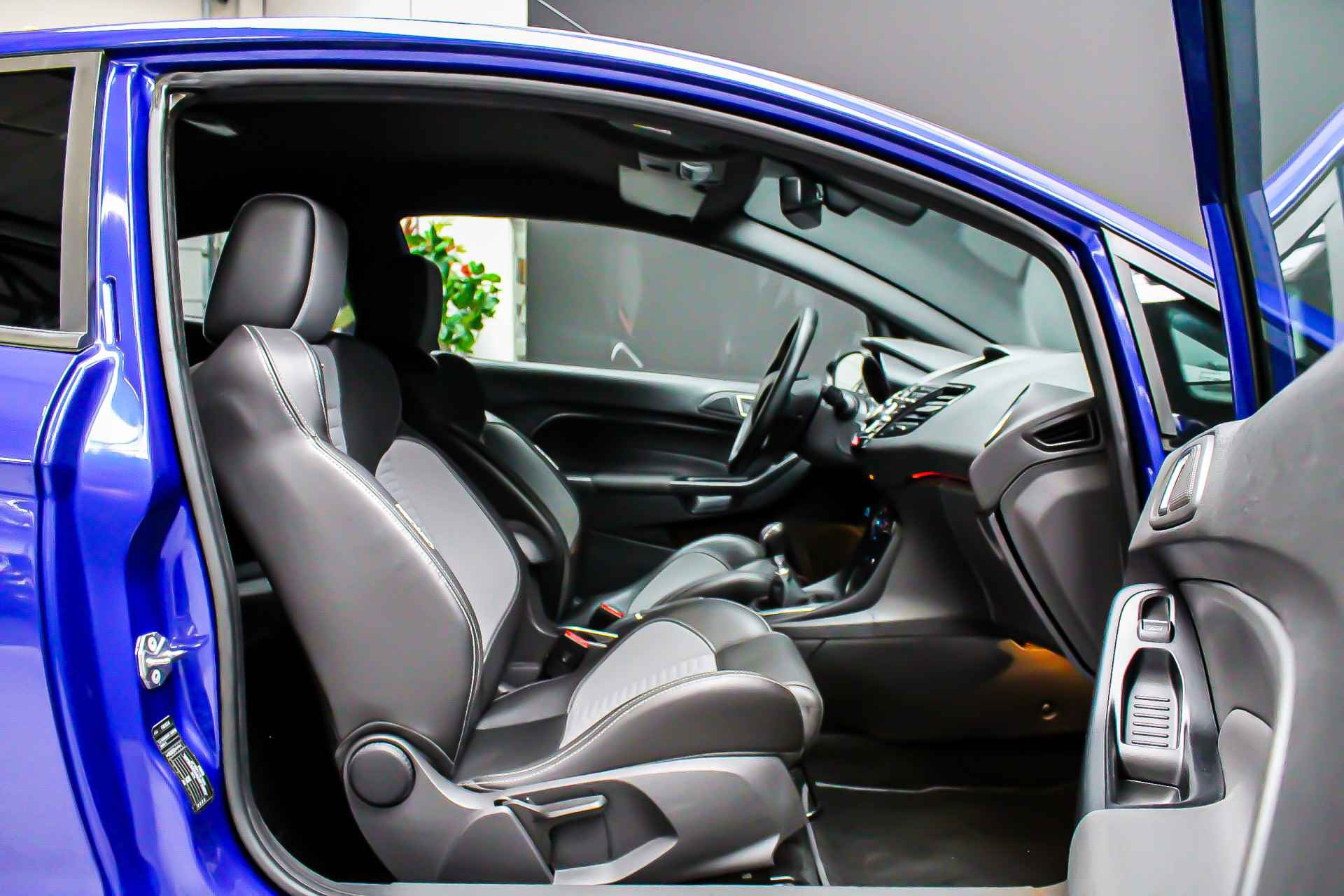 Ford Fiesta 1.6 182pk ST-2 |cruisecontrol|LED voor en echter|Bluetooth|parkeersensoren achter| - 8/31